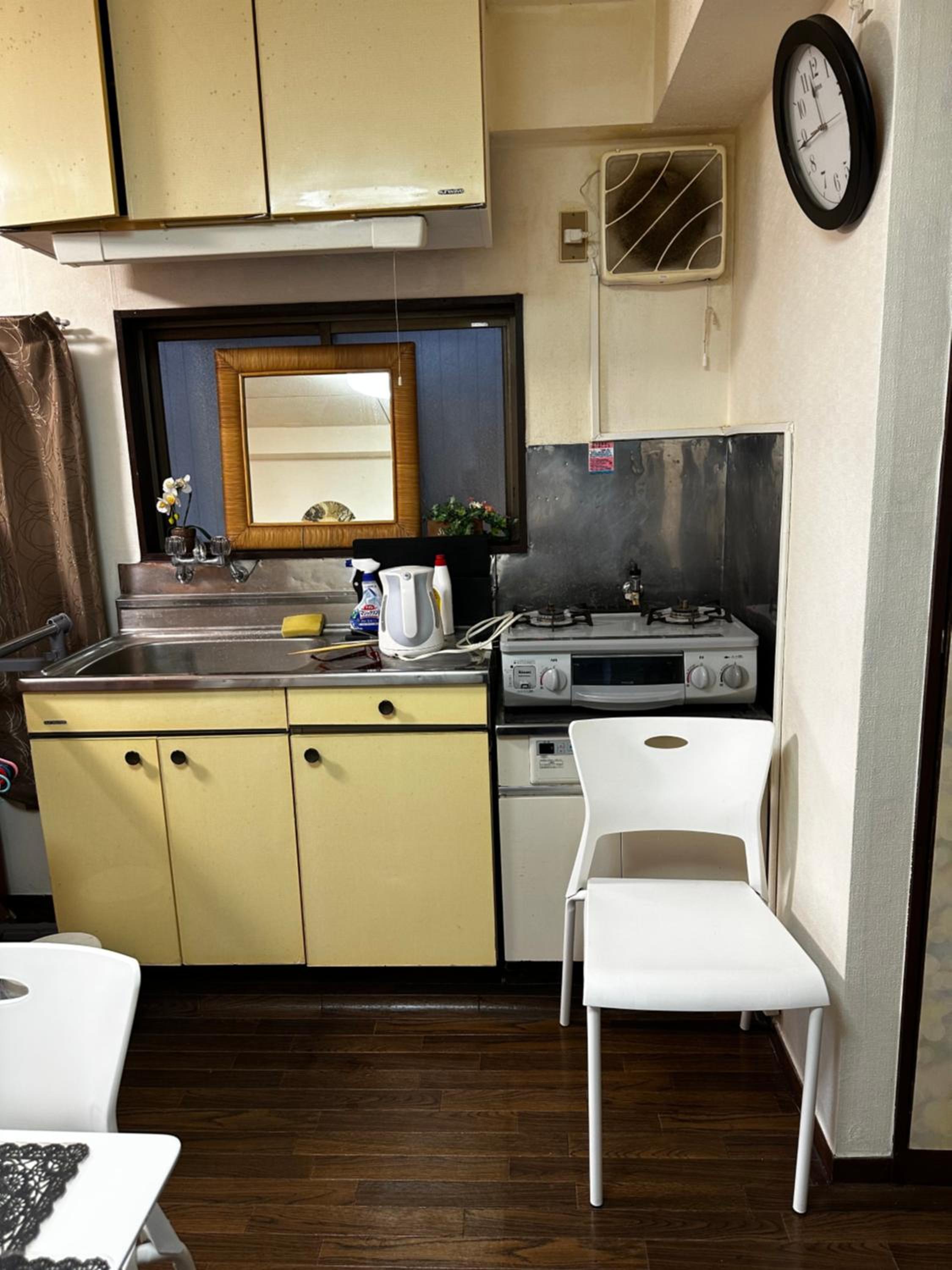 Apartment photo 2