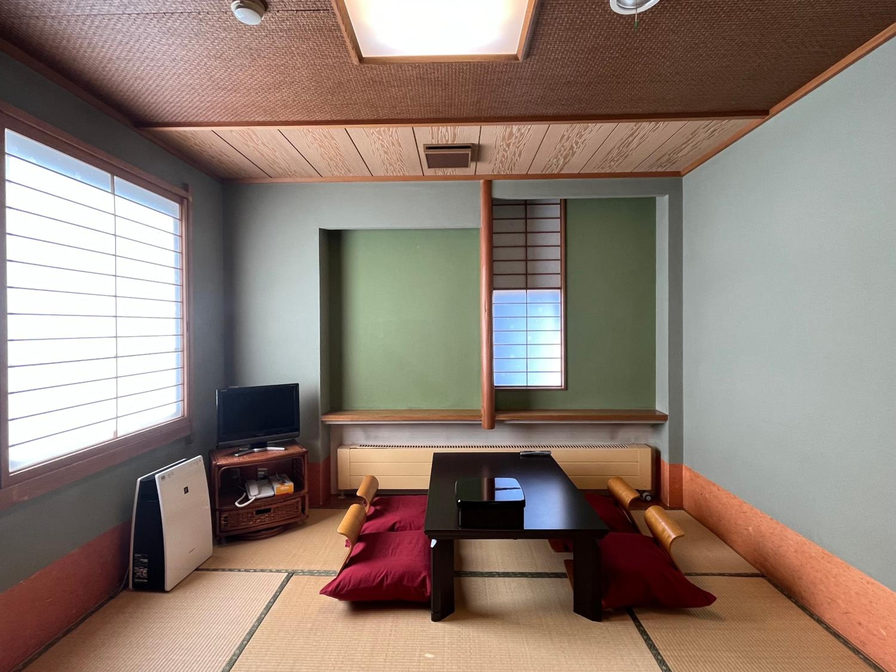 Japanese-Style Quadruple Room
