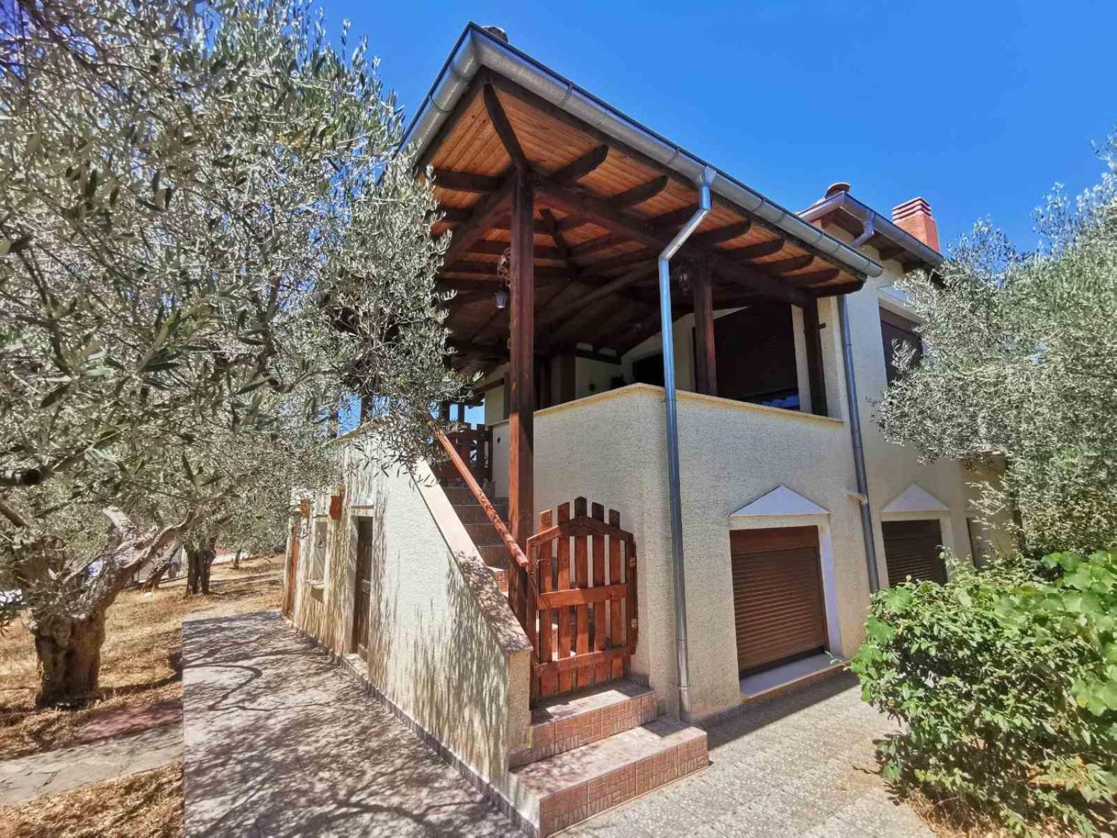 Two-Bedroom House photo 2