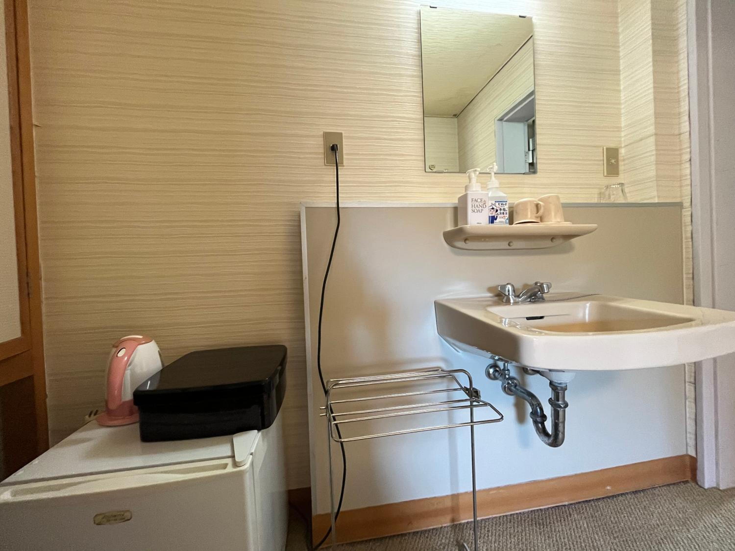 Japanese-Style Quadruple Room photo 2