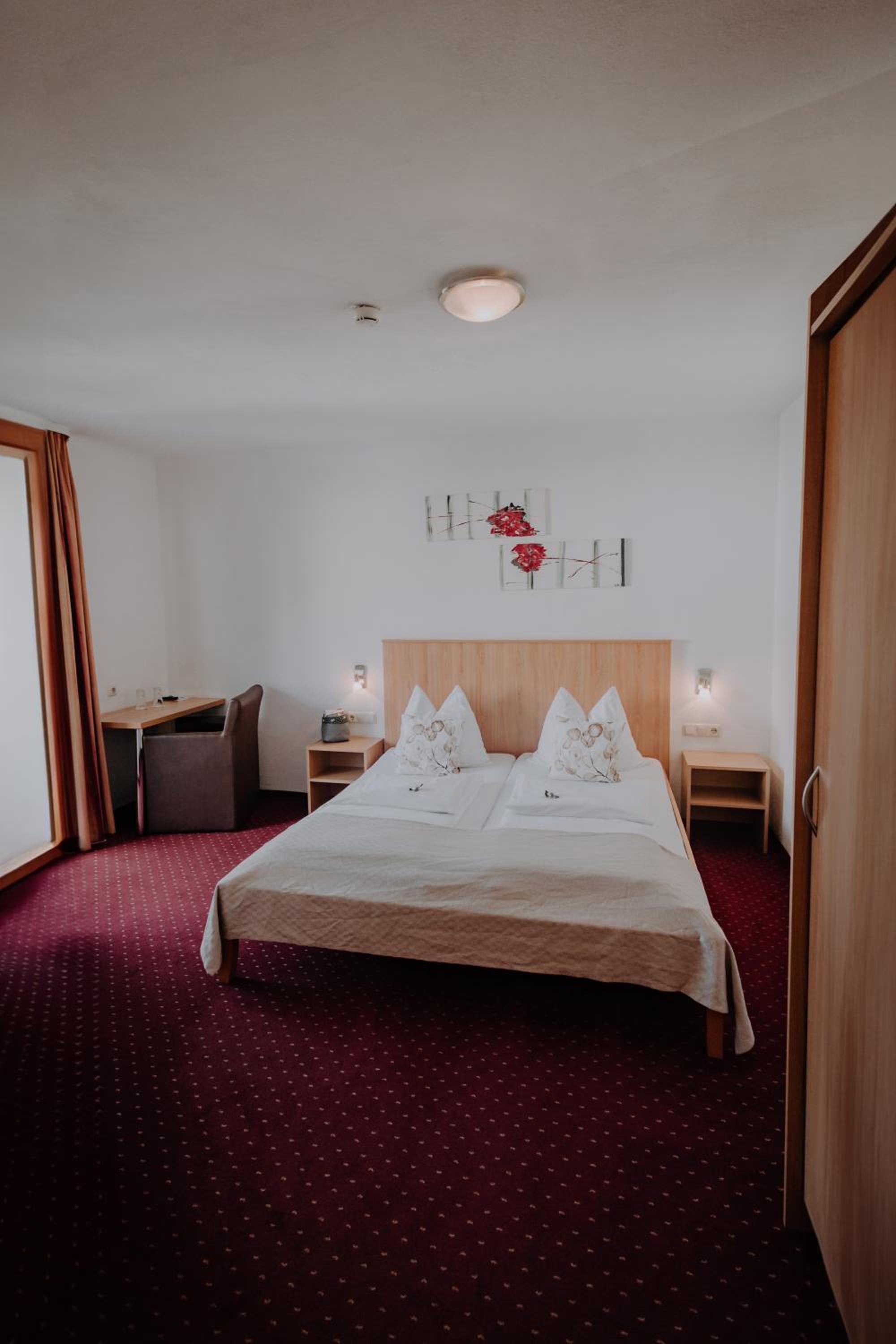 Twin Room with Terrace photo 1