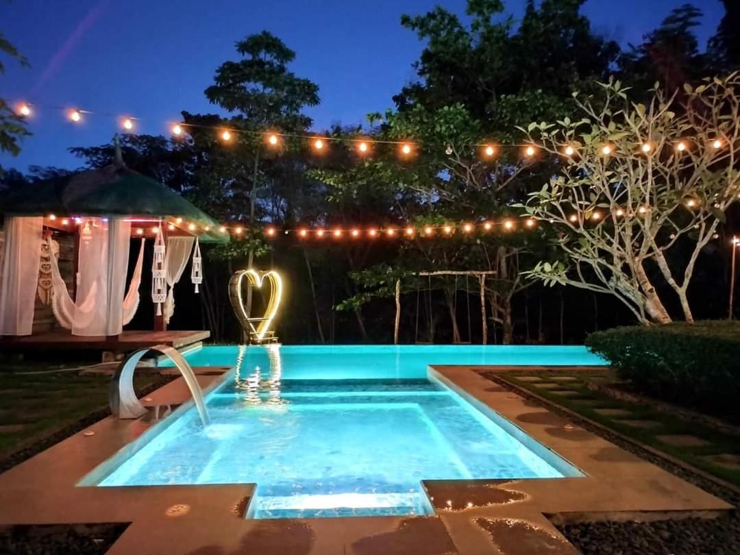 Villa photo 2