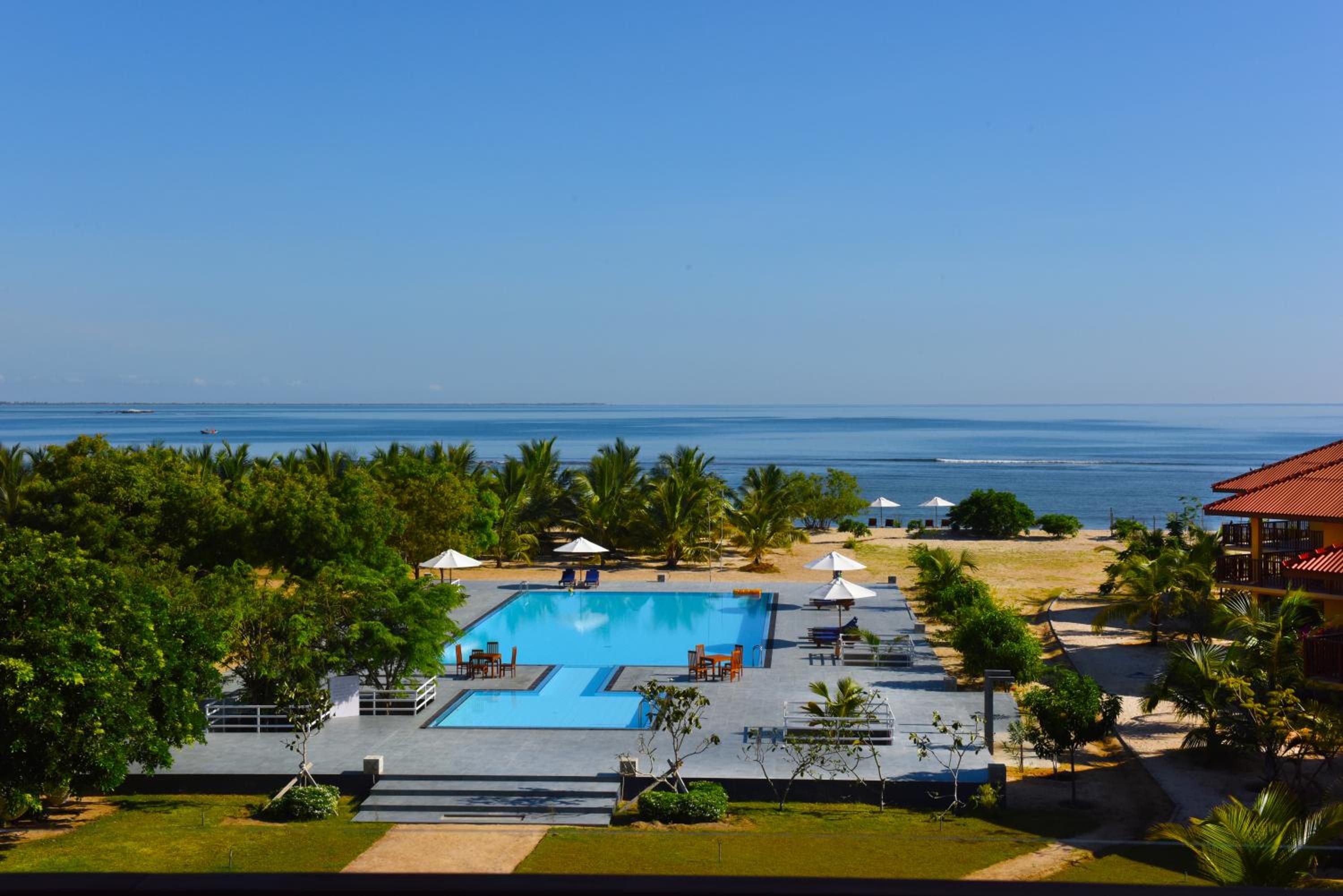 Villa - Beach Front - Photo 12