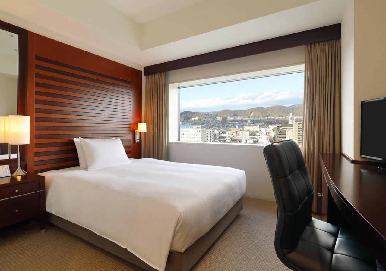 Standard Double Room - High Floor - Photo 1