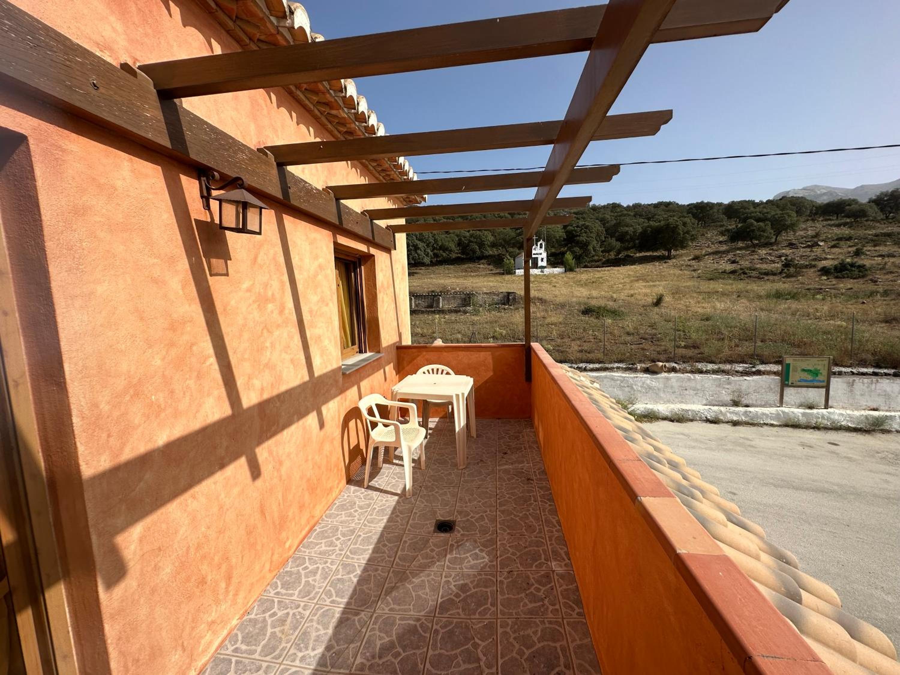 Queen Room with Balcony photo 2