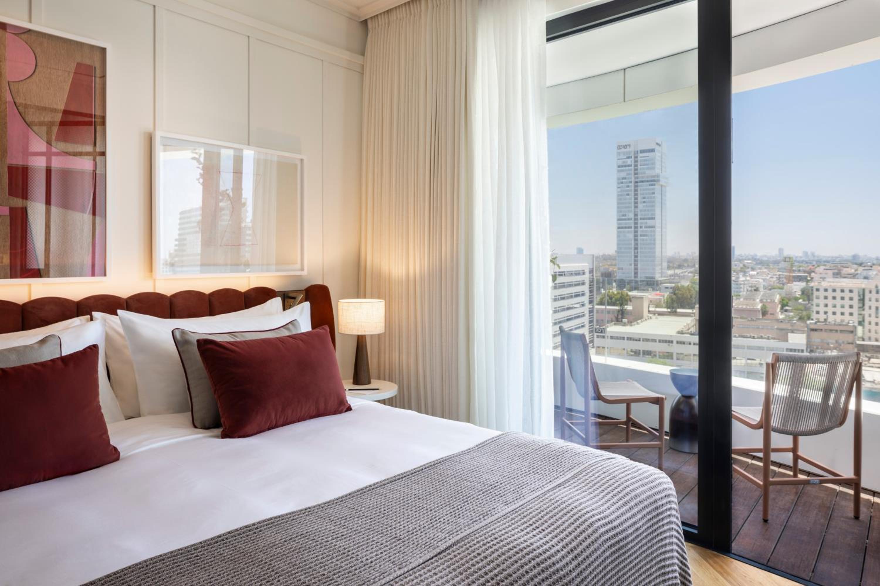 Double Room with Balcony - Photo 1