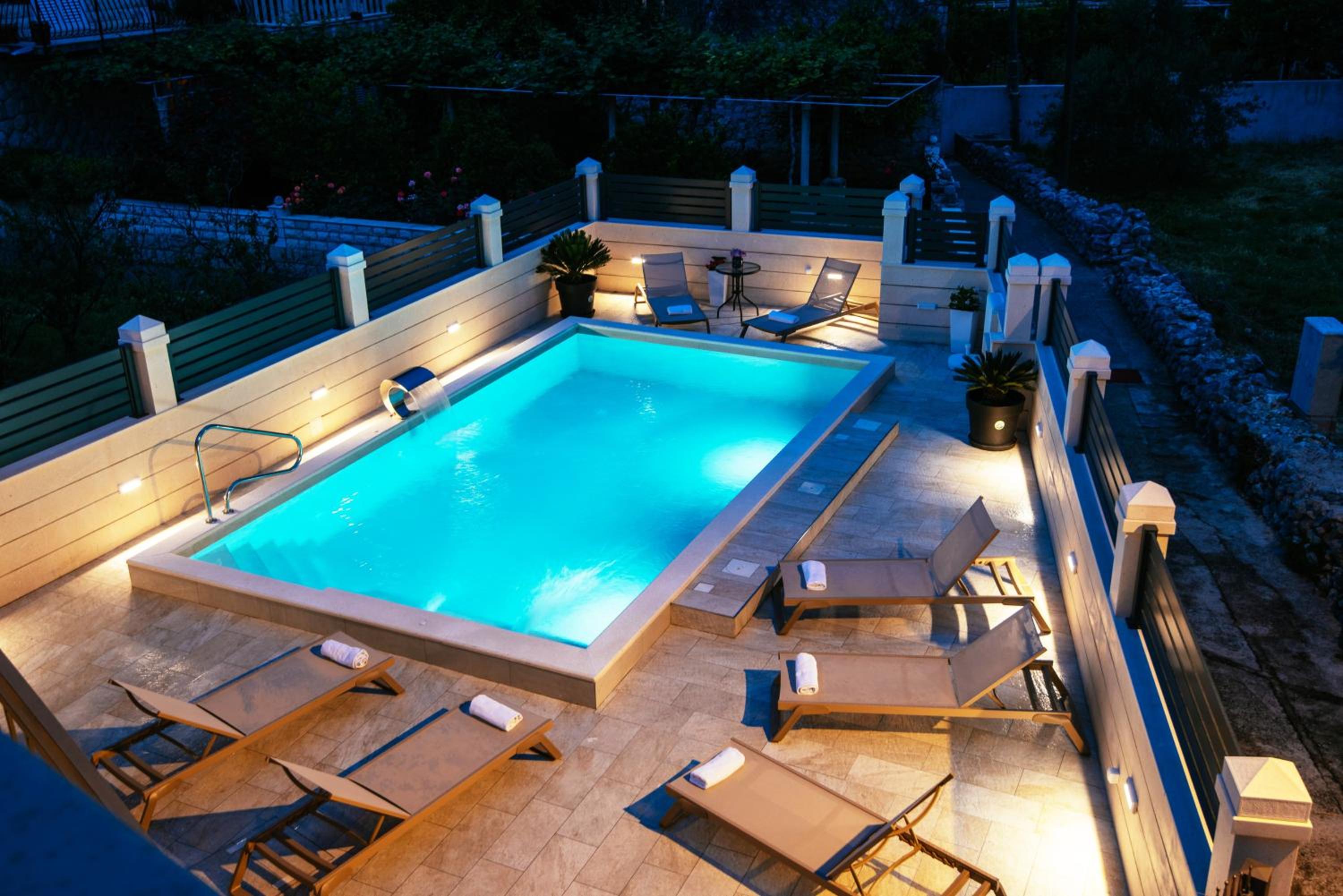 One Bedroom Apartment with Hot Tub photo 3