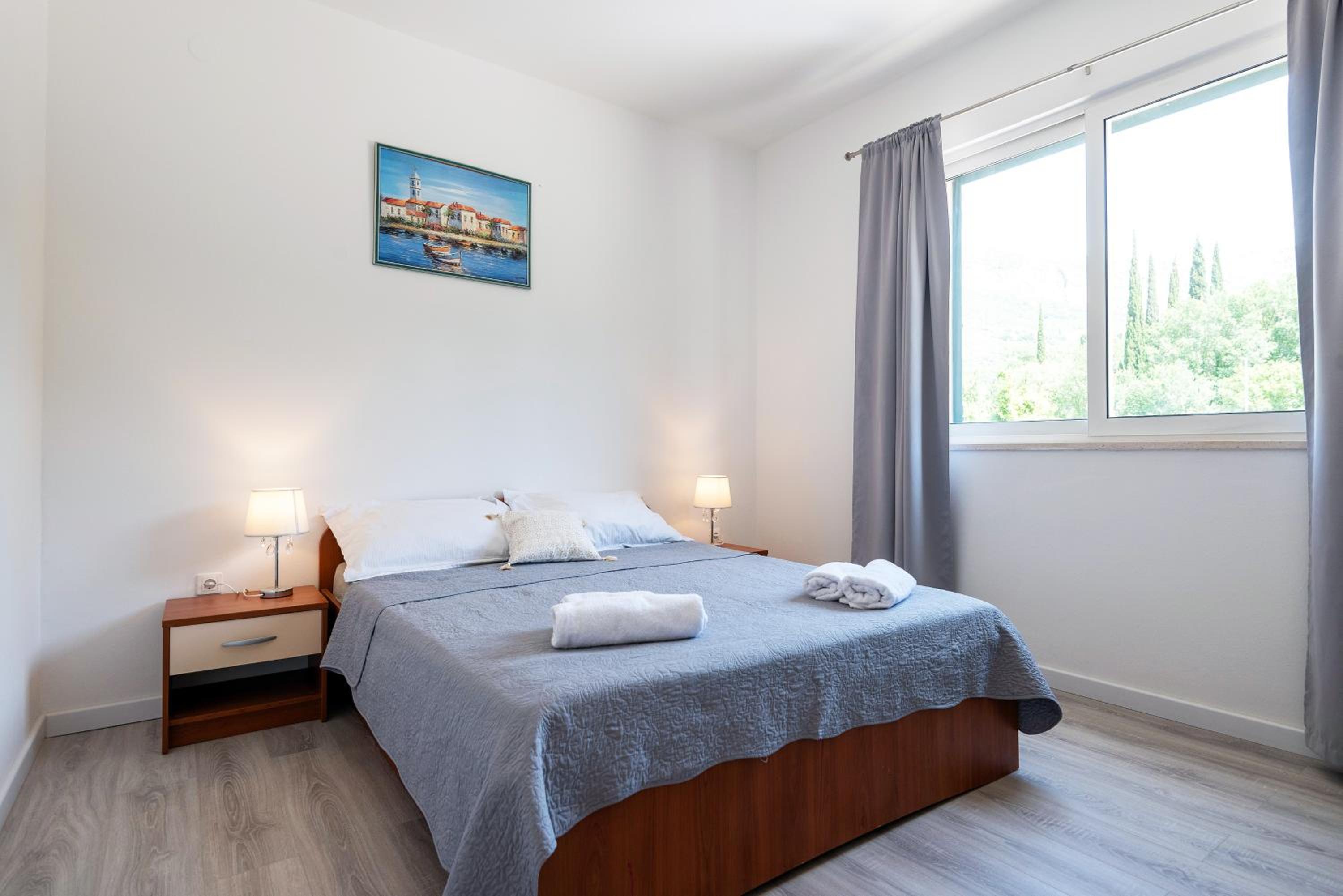 Three Bedroom Apartment with Terrace photo 1