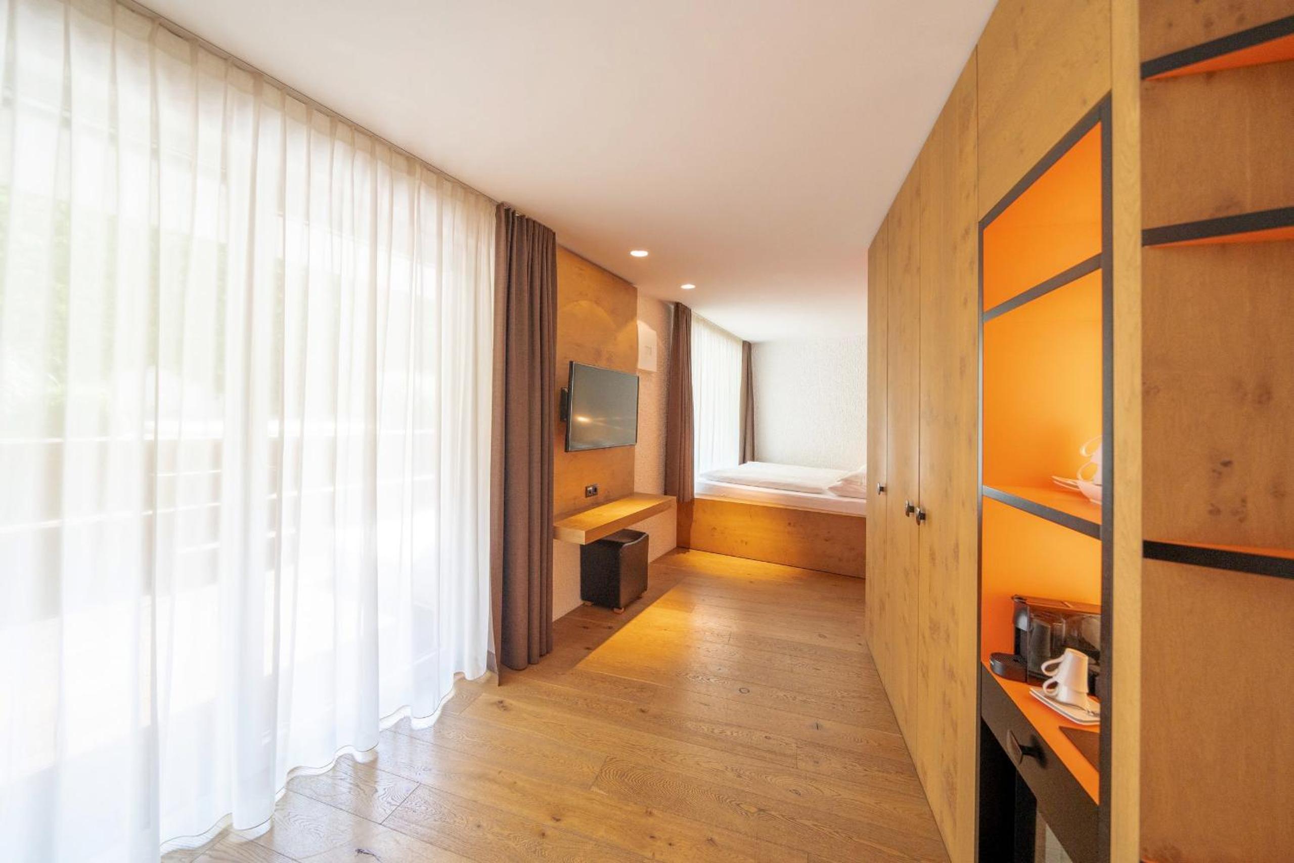 Junior Suite with Private Pool - Photo 6