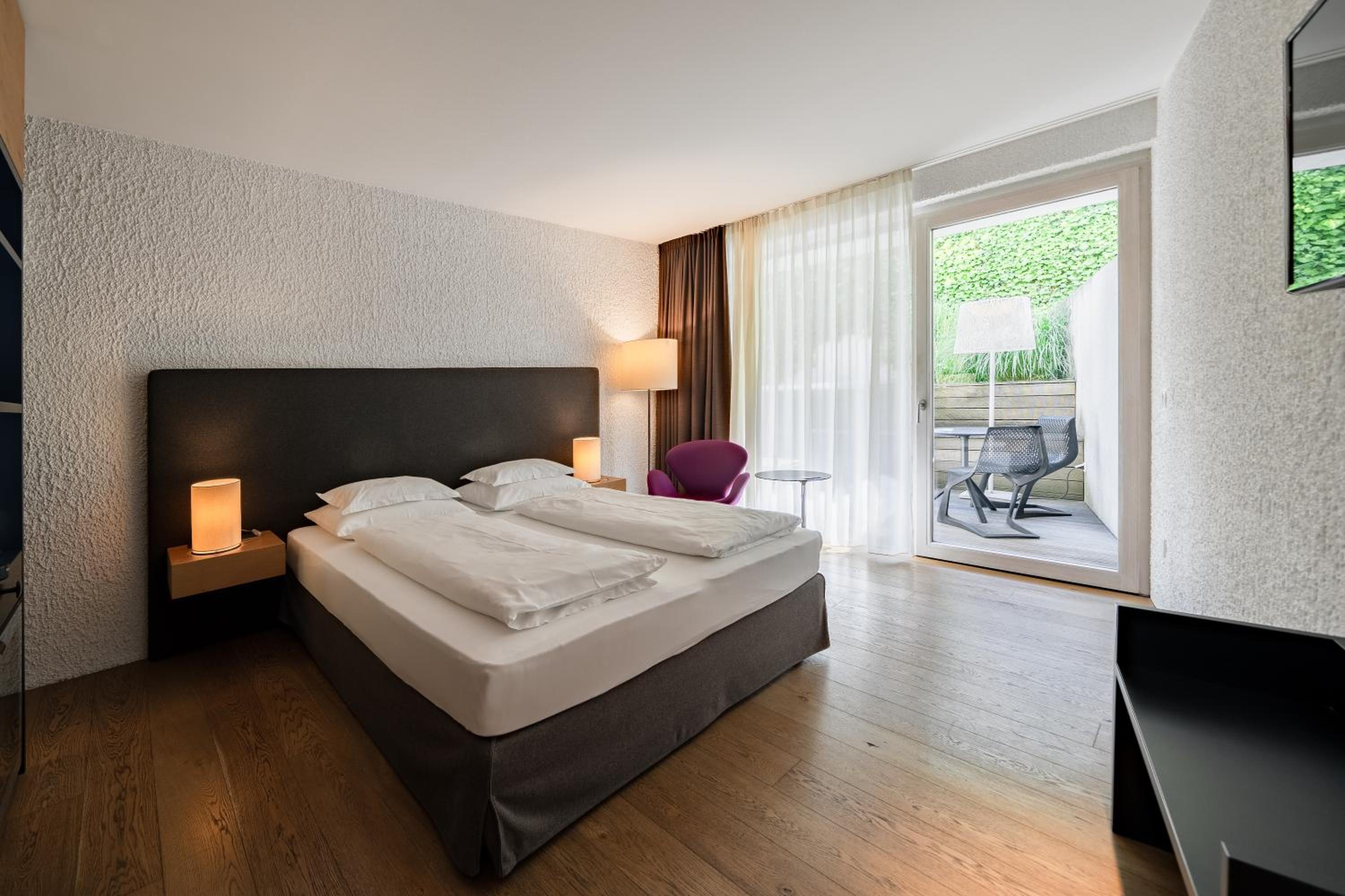 Junior Suite with Private Pool - Photo 7