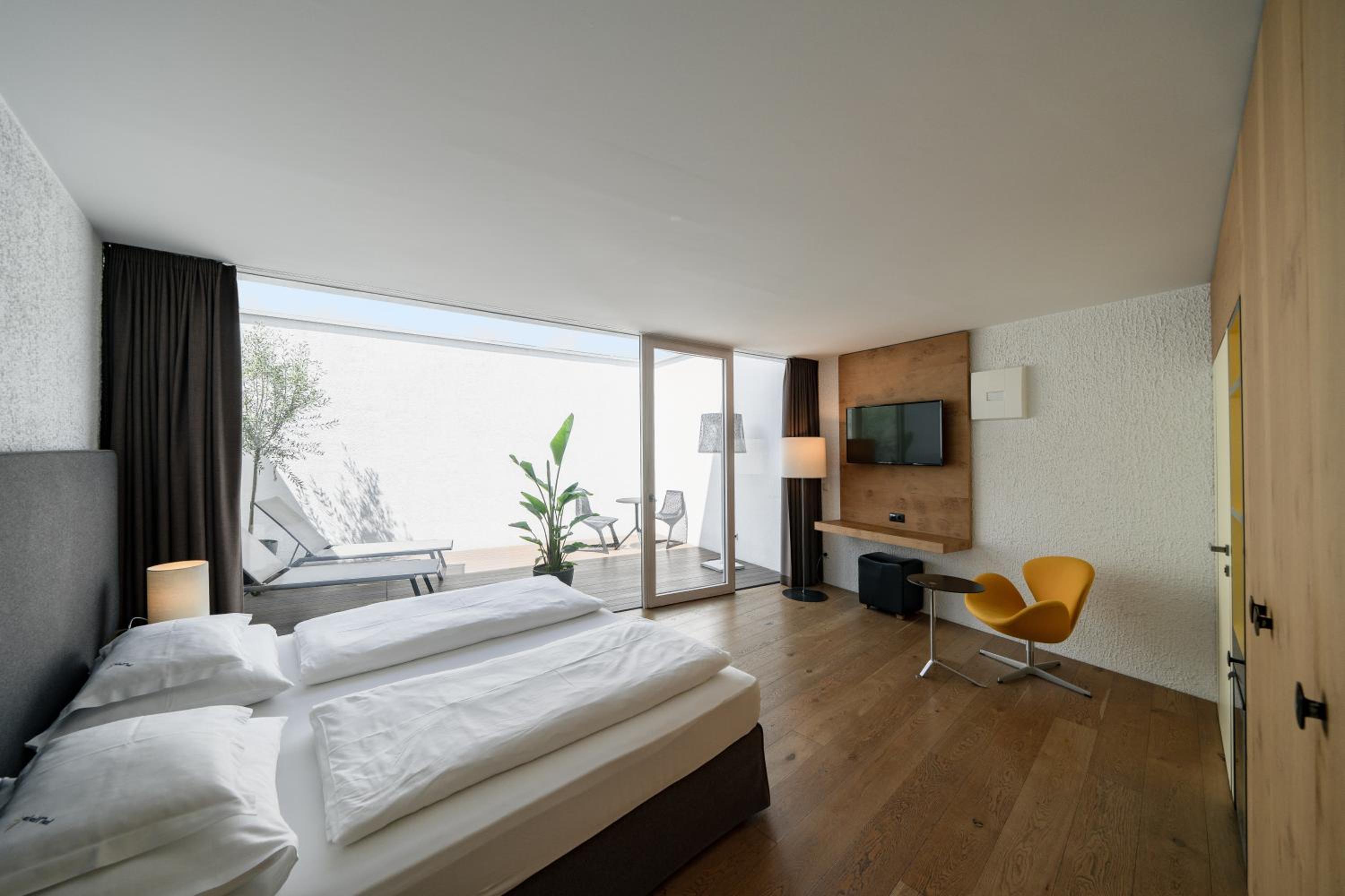 Junior Suite with Terrace - Photo 4