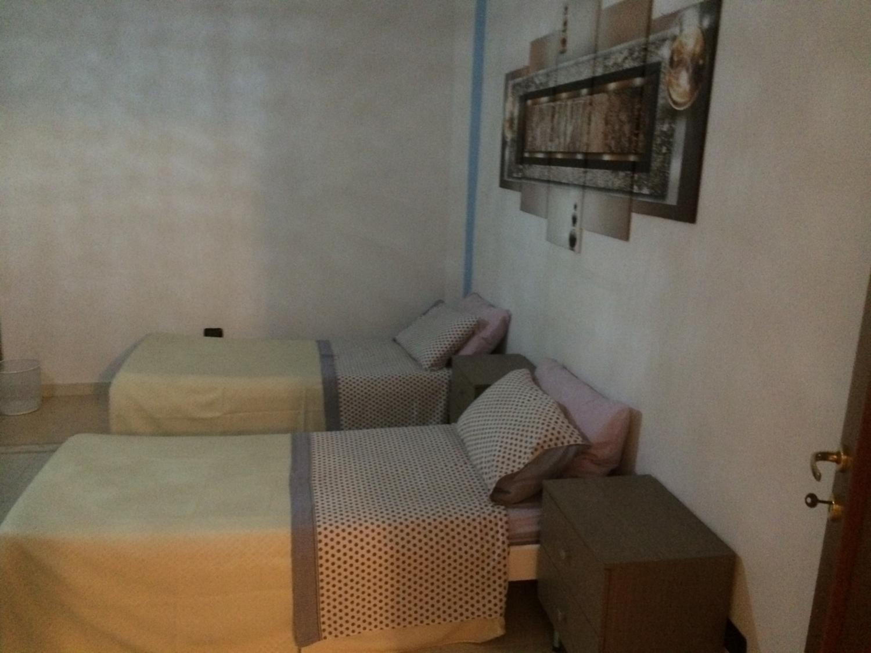 Standard Twin Room photo 2