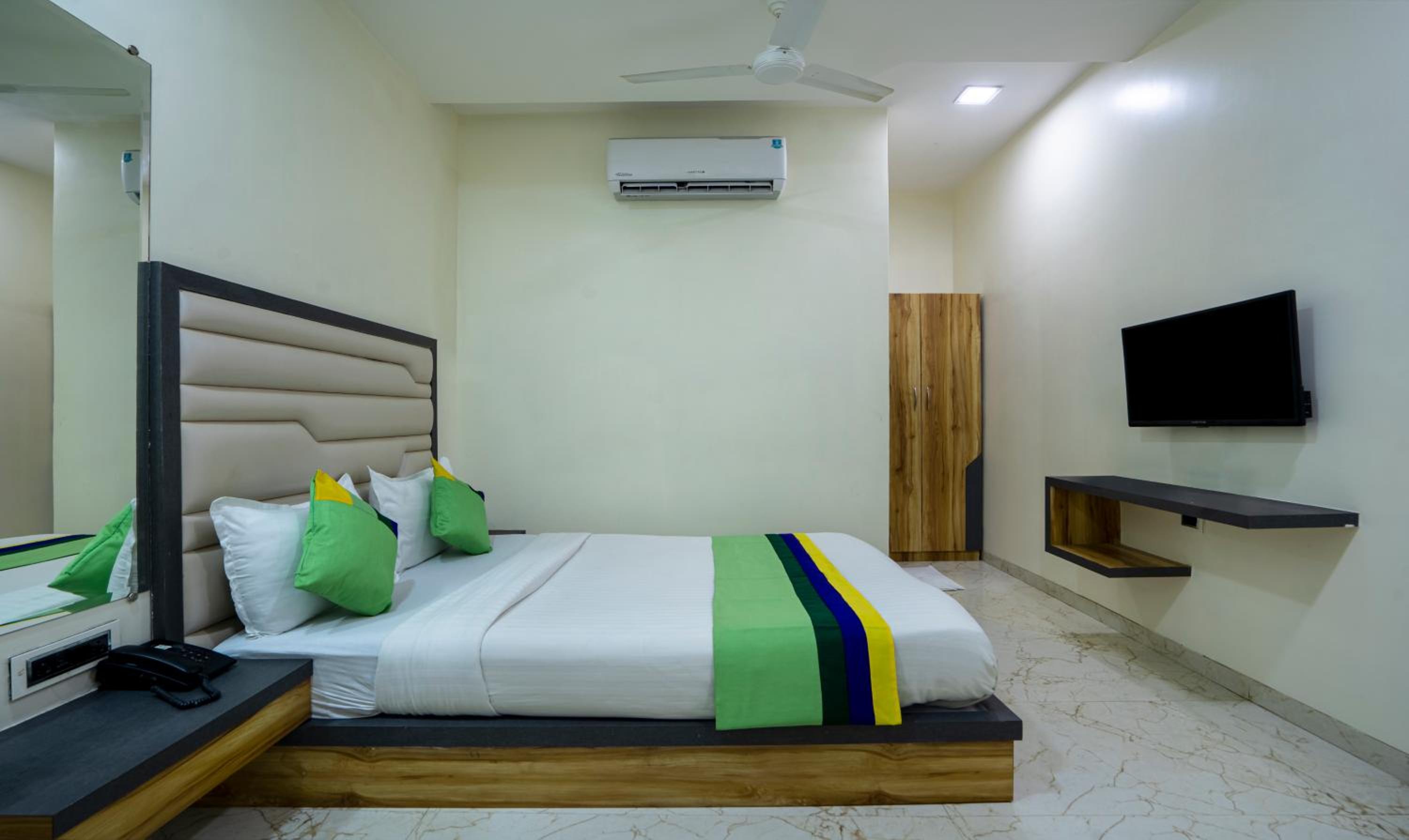 Economy Room - Photo 1