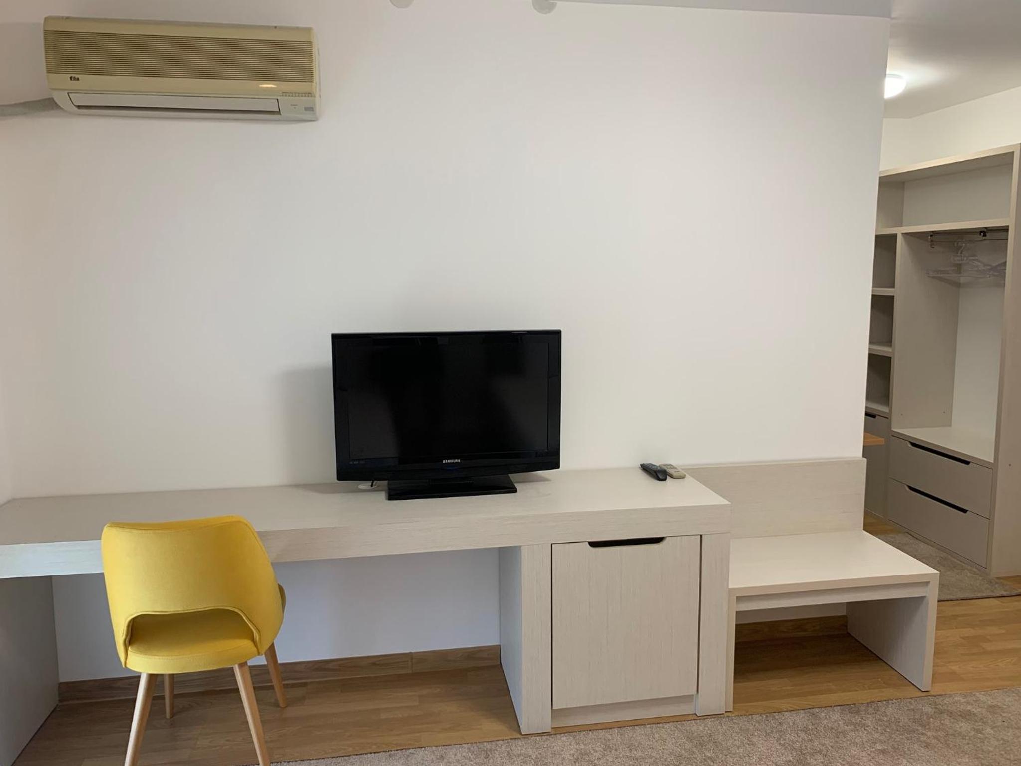Deluxe Triple Room - Photo 7