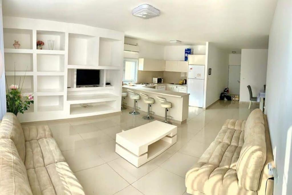 Three-Bedroom Apartment photo 3