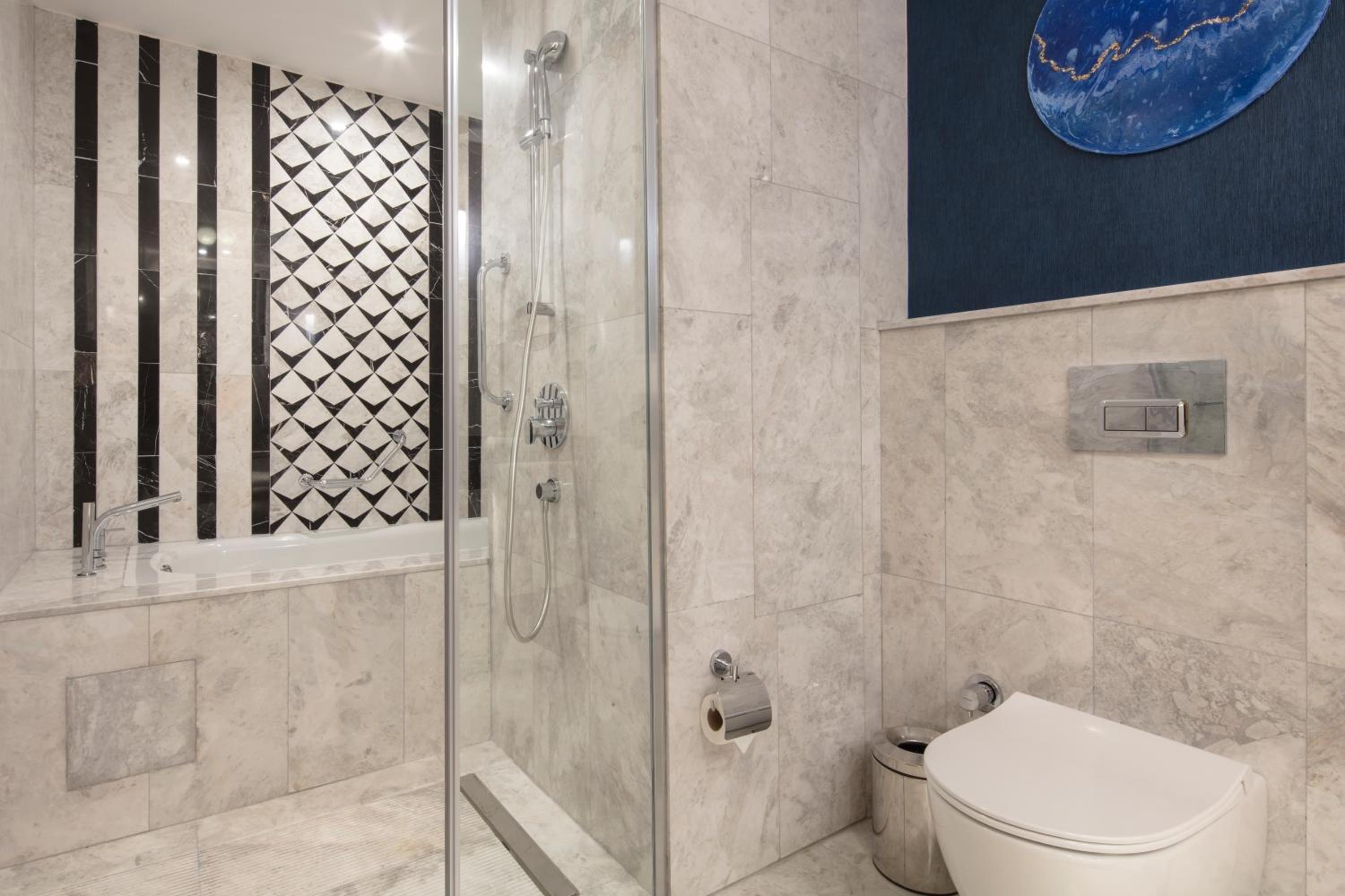 One-Bedroom King Suite