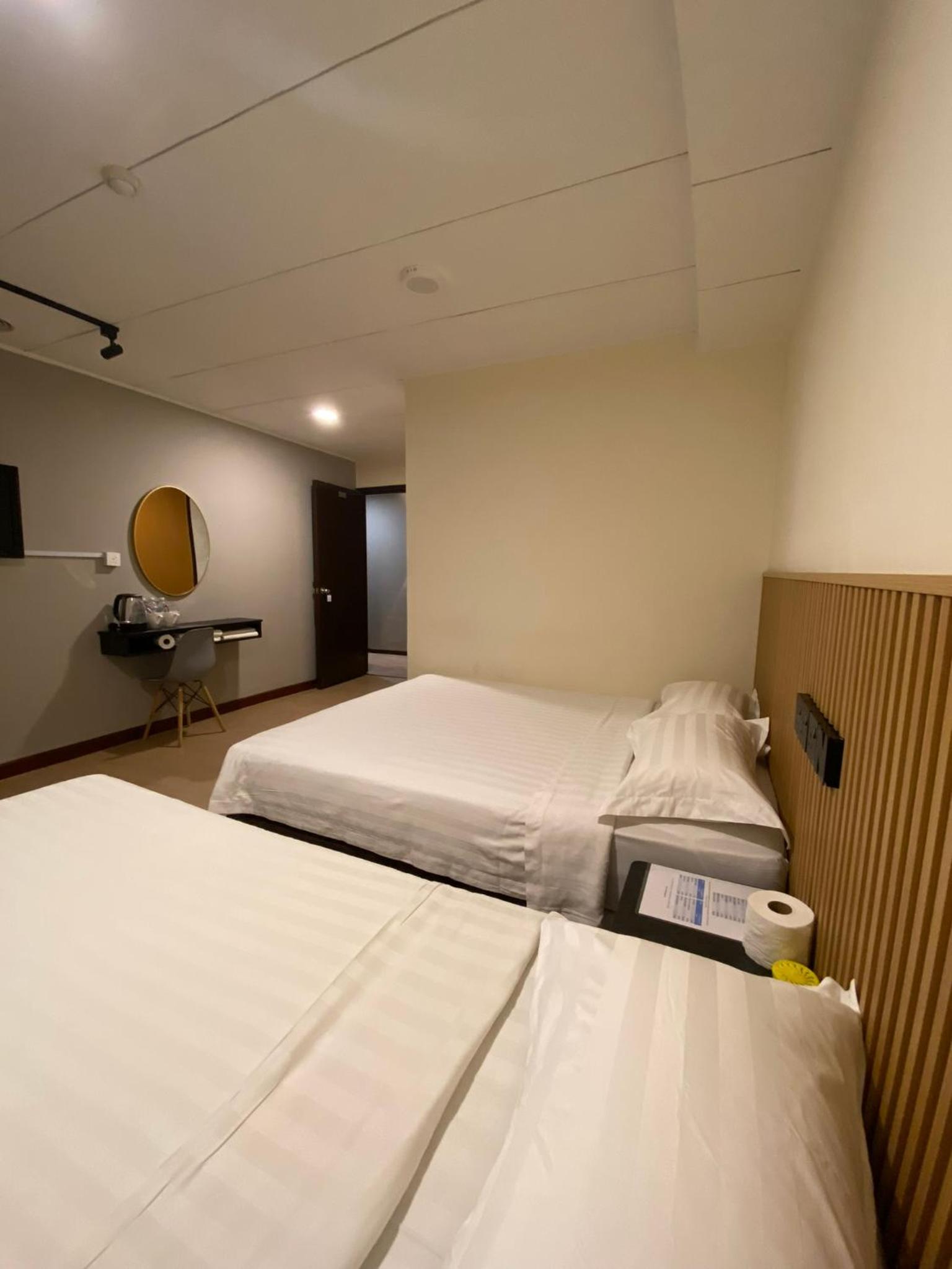 Deluxe Family Room - Photo 9