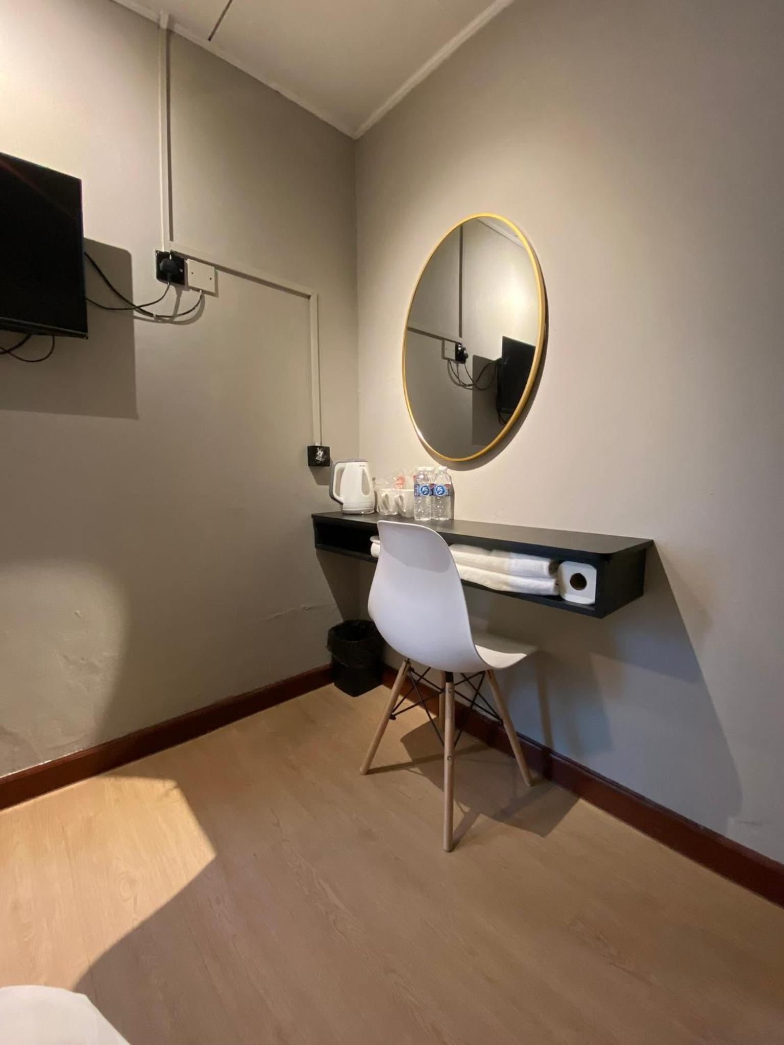 Deluxe Family Room - Photo 3