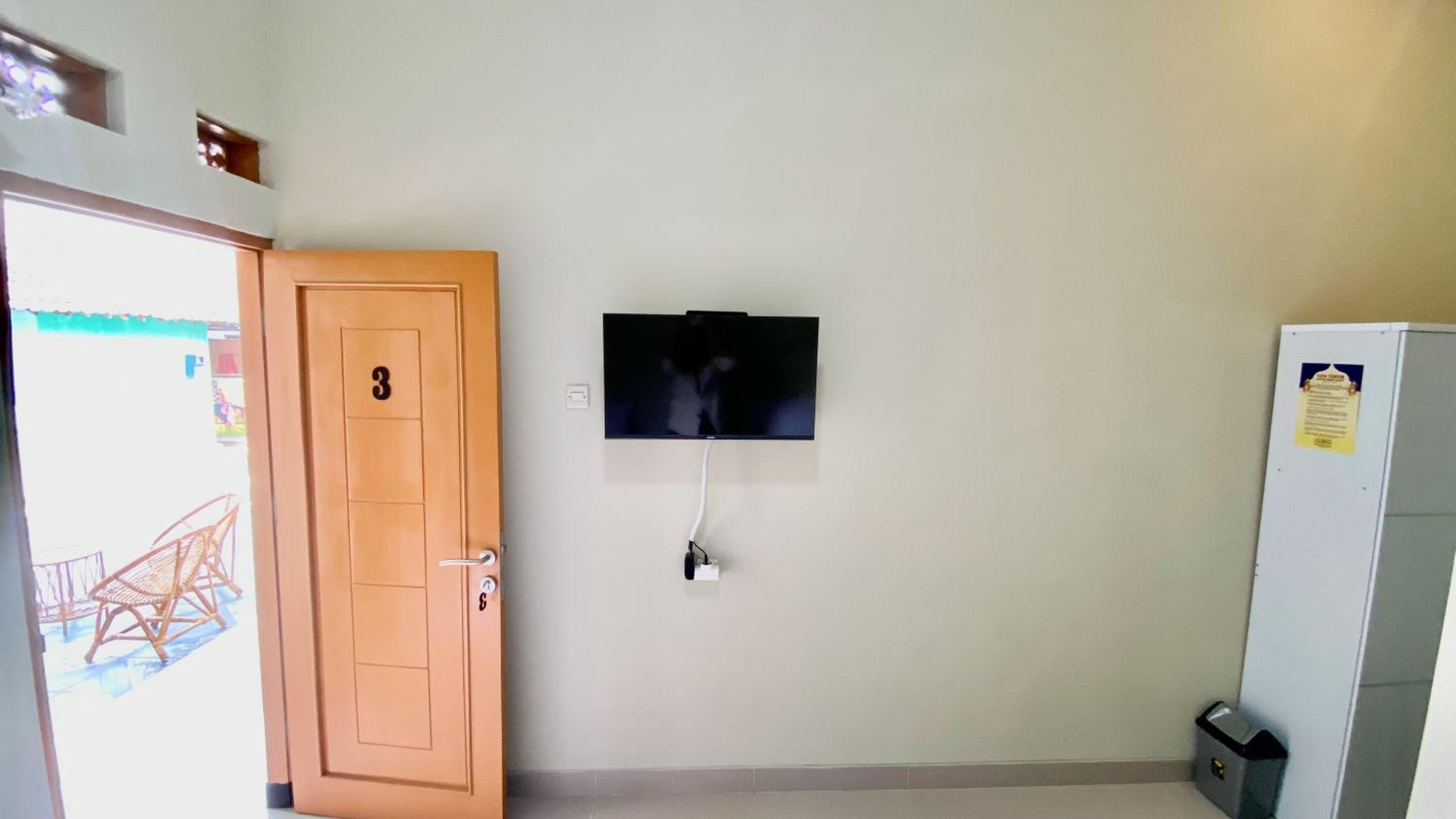 Twin Room - Photo 7