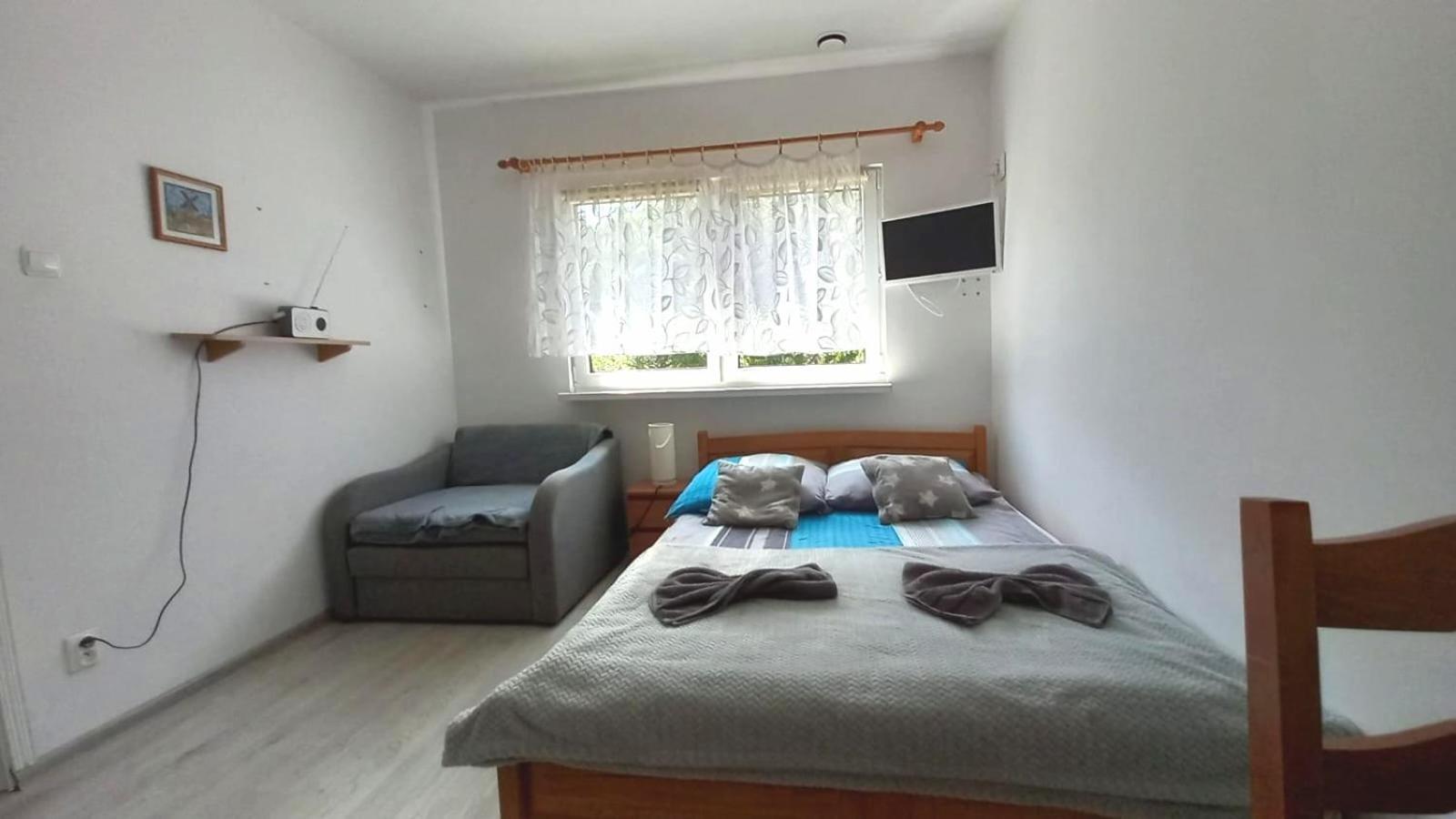 Small Double Room - Photo 1