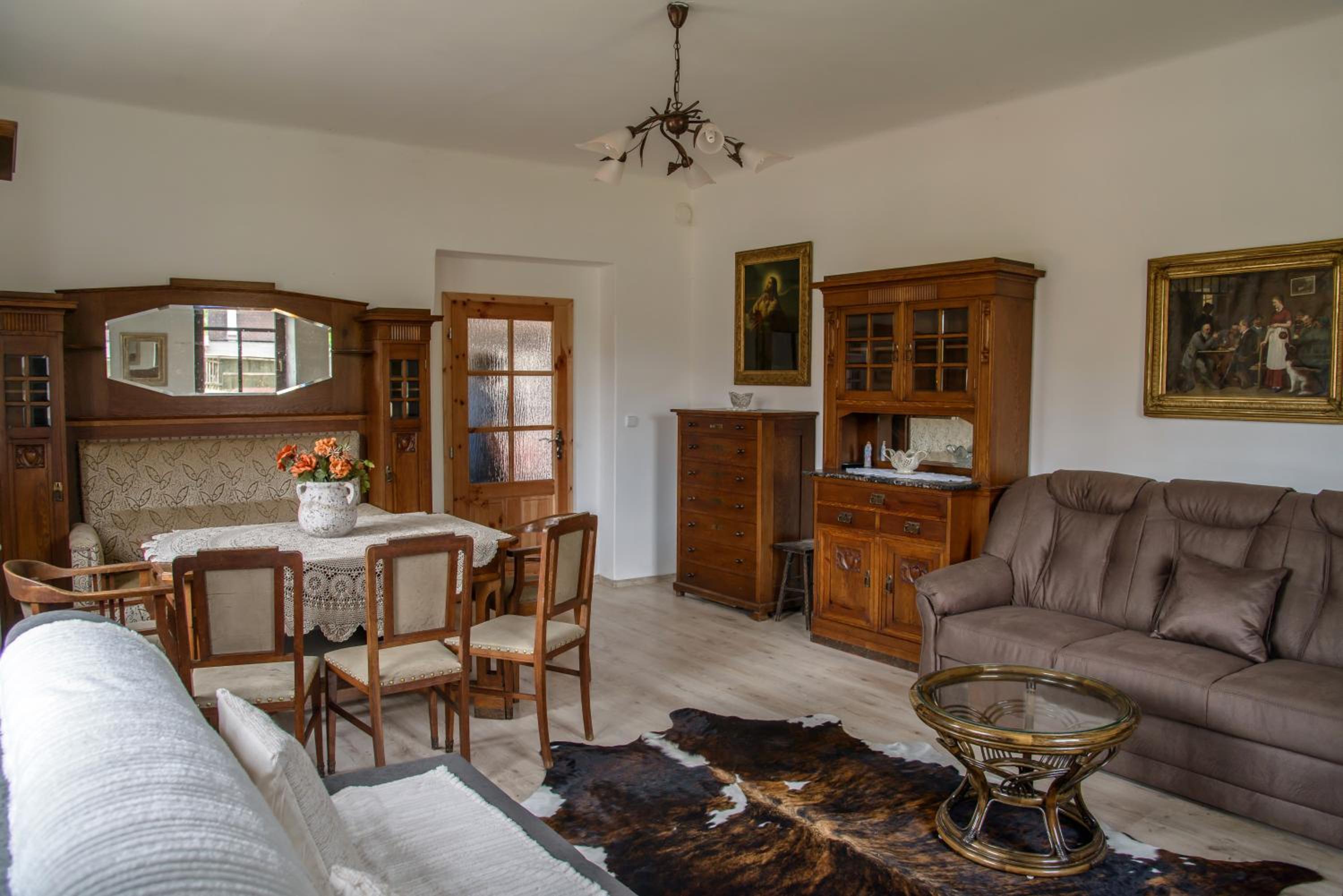 One-Bedroom House photo 1