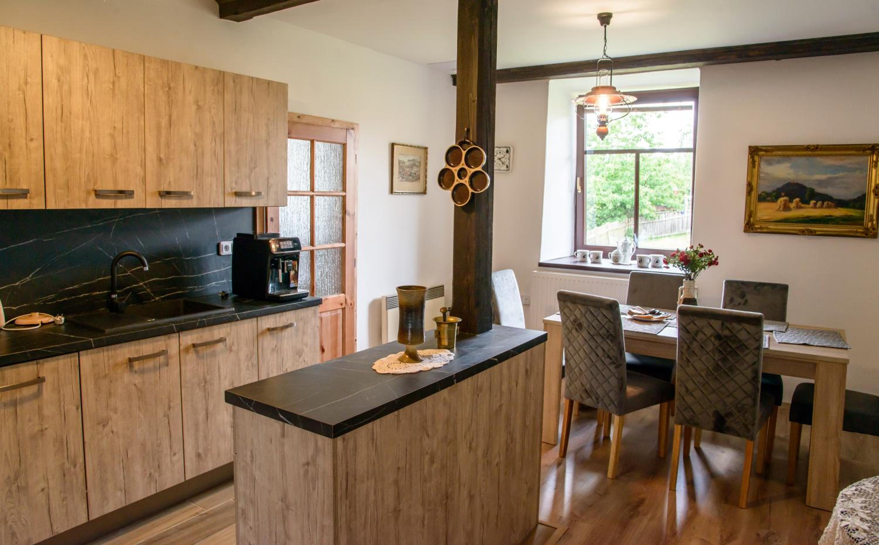One-Bedroom House photo 2