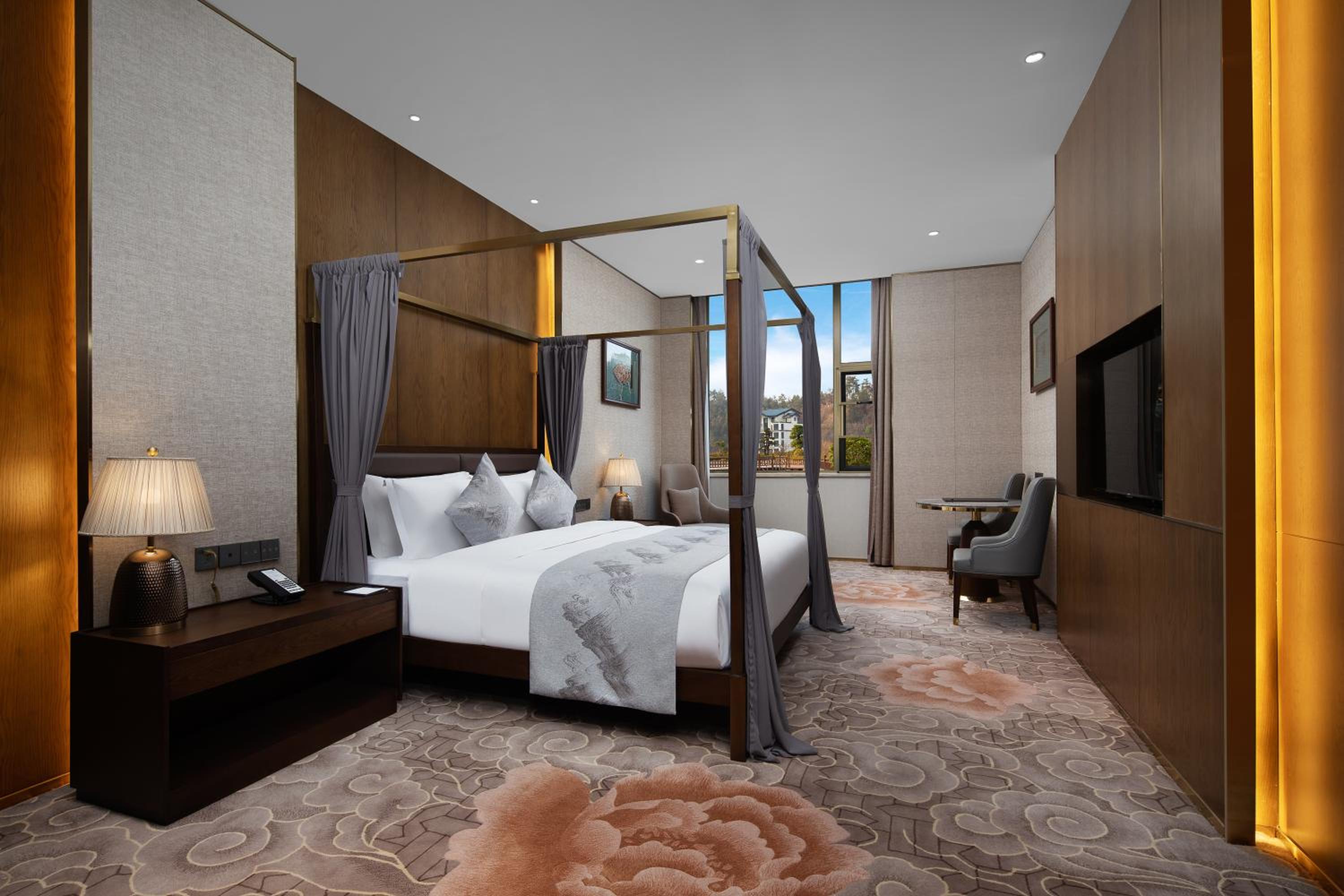 Presidential King Suite, Non Smoking photo 2