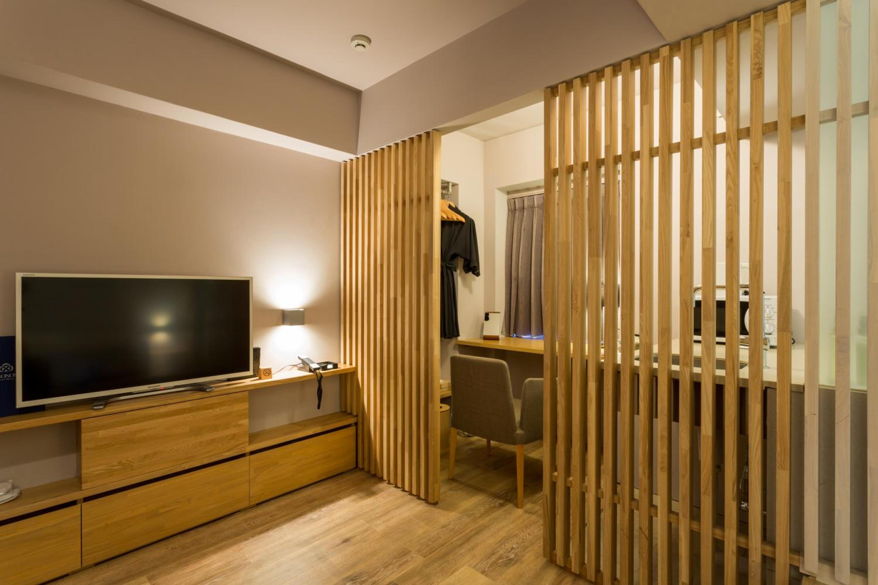 Deluxe Double Room - Four Cube photo 3