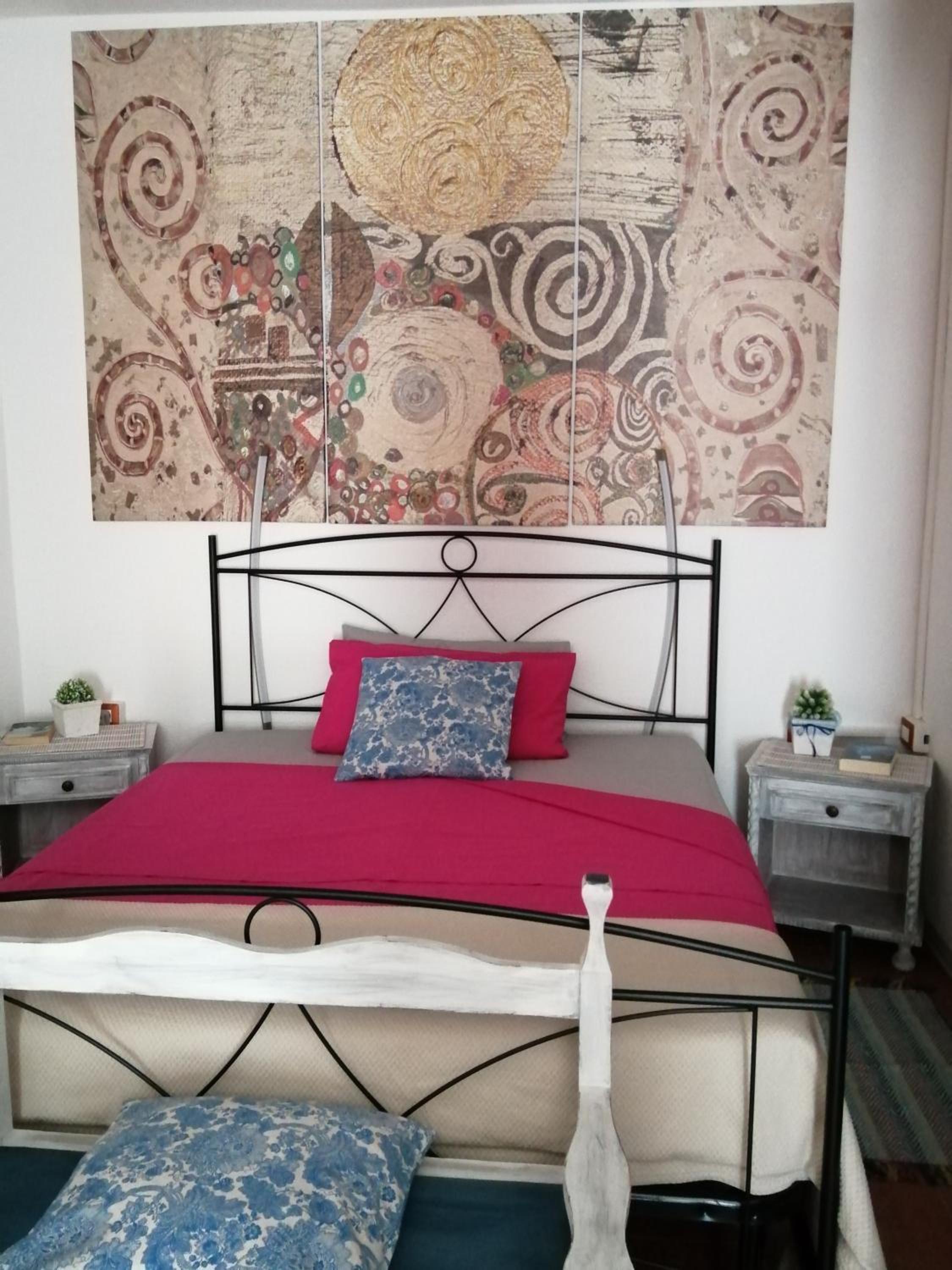 Double Room with Private Bathroom - Photo 15
