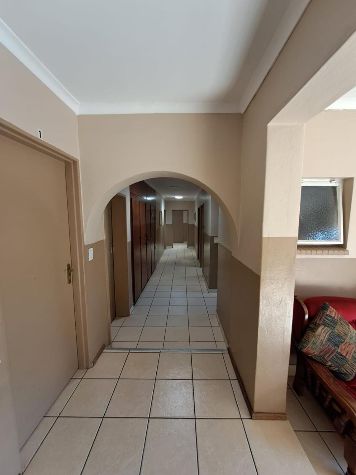 Double Room with Shared Bathroom photo 2