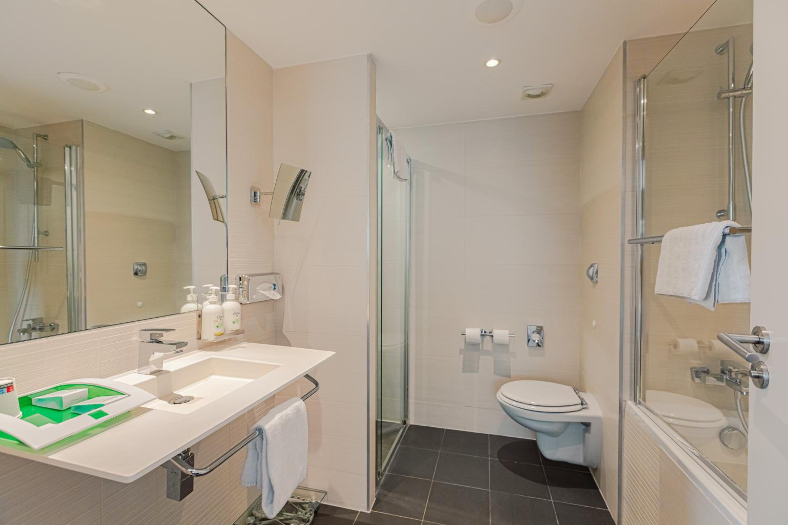 Premium Room - Photo 2
