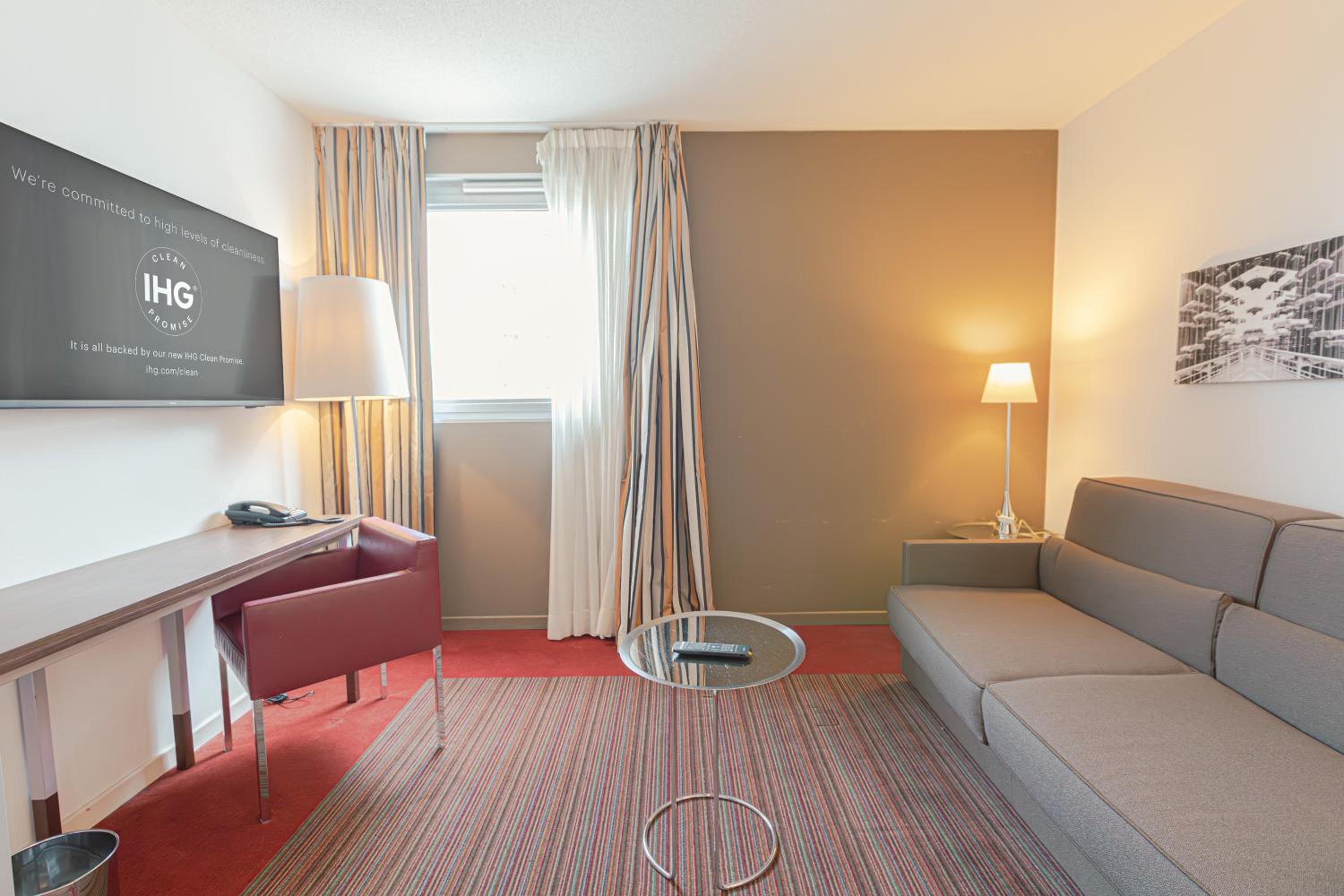 King Suite with Sofa Bed - Photo 12