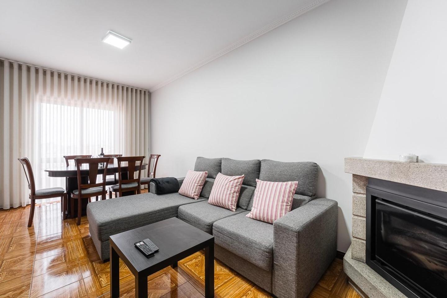 Three-Bedroom Apartment photo 1