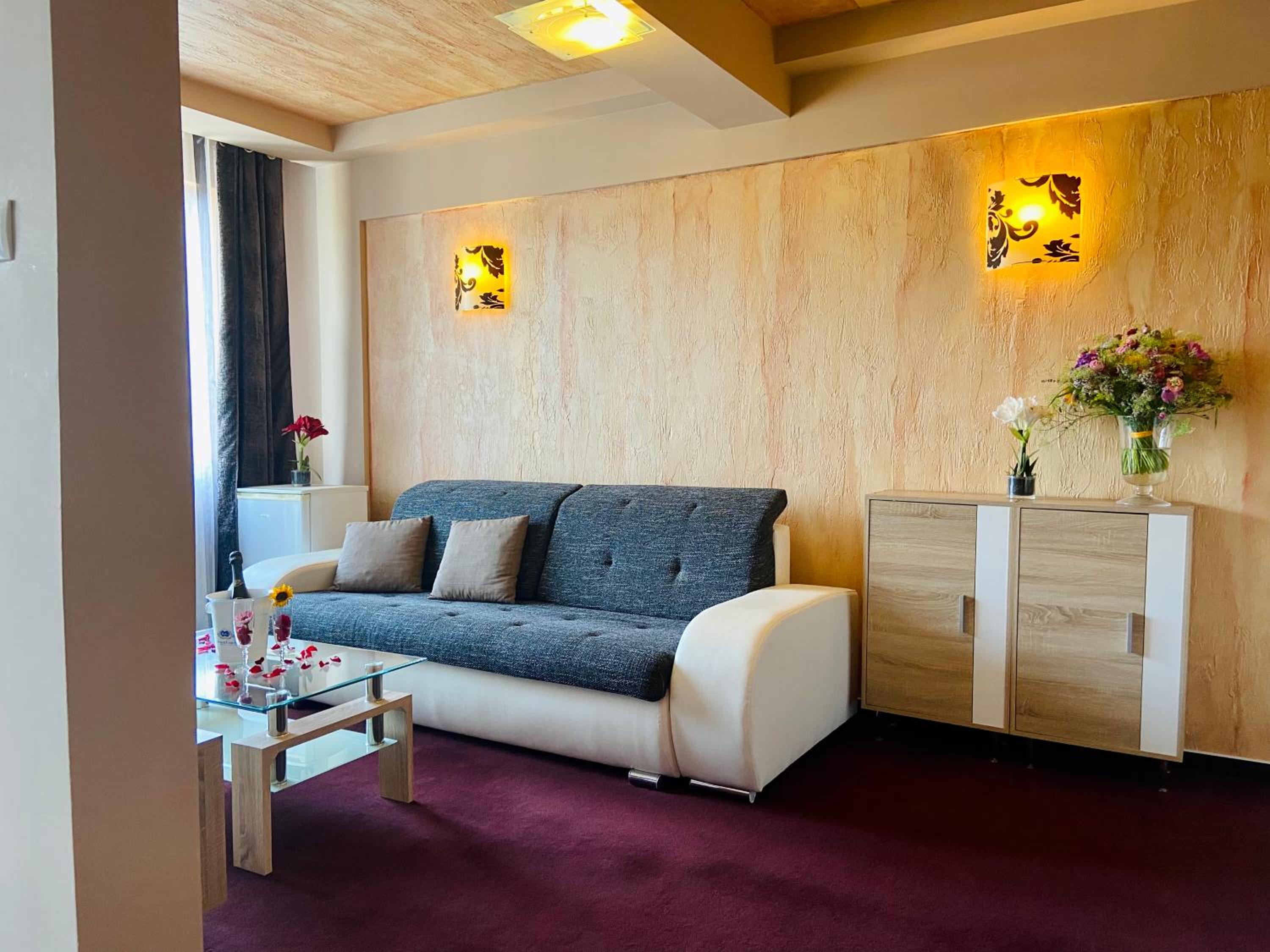 Suite with Balcony photo 2