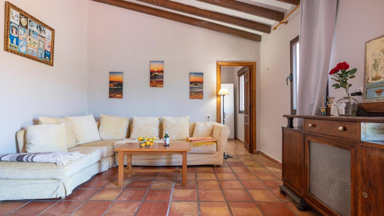 Three-Bedroom House photo 2