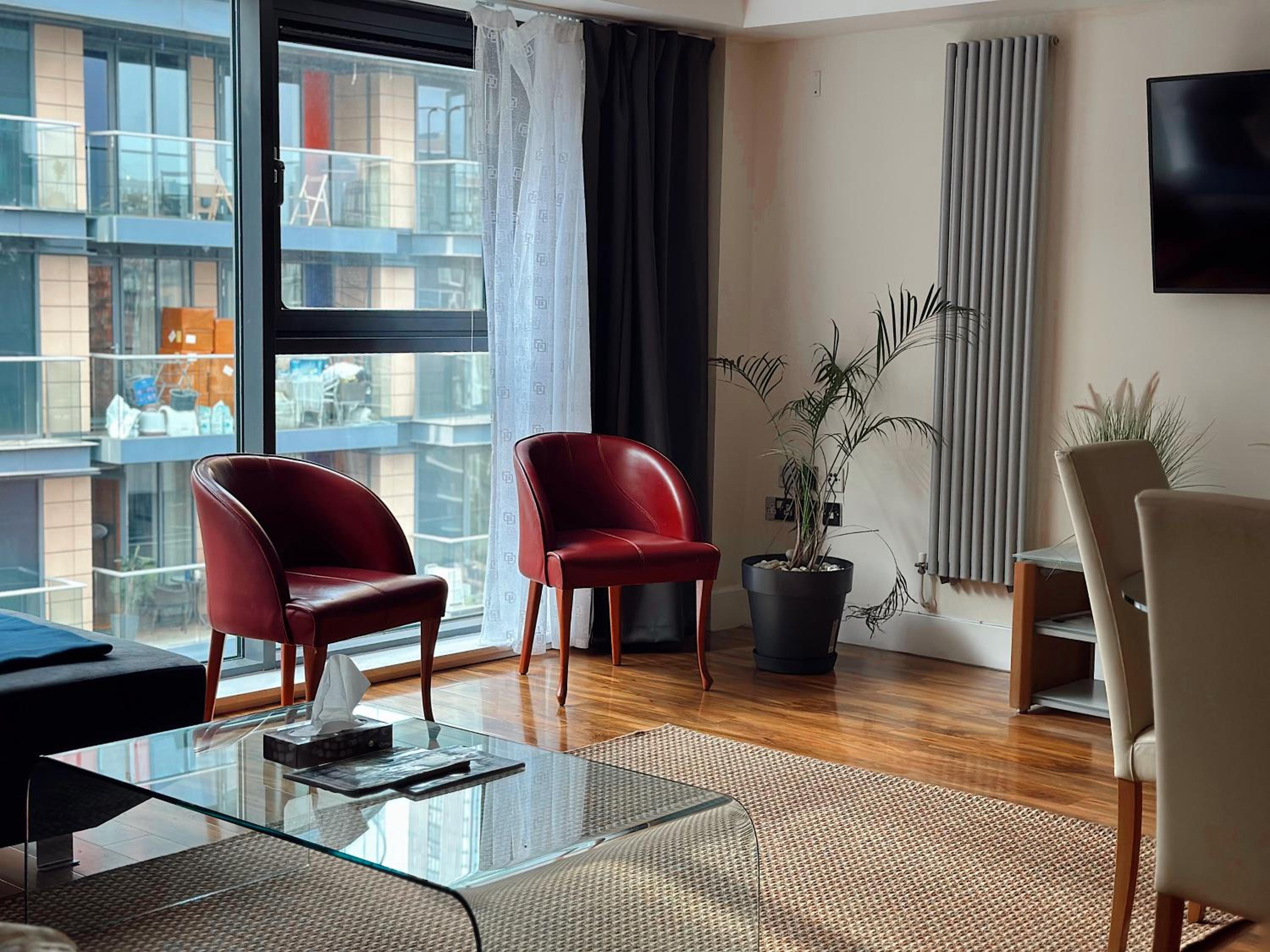 Two-Bedroom Apartment photo 3