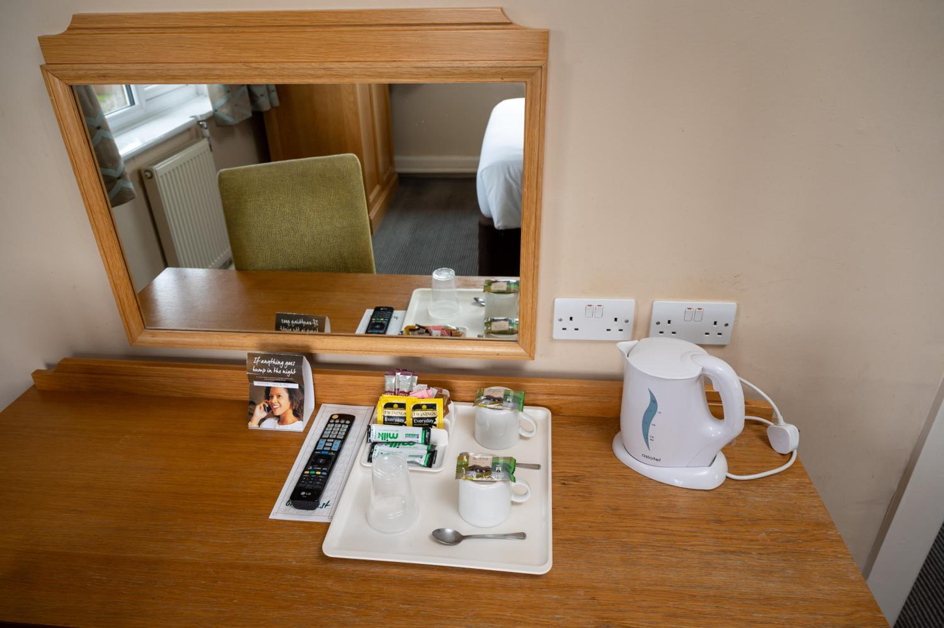 Double Room with Sea View - Photo 4