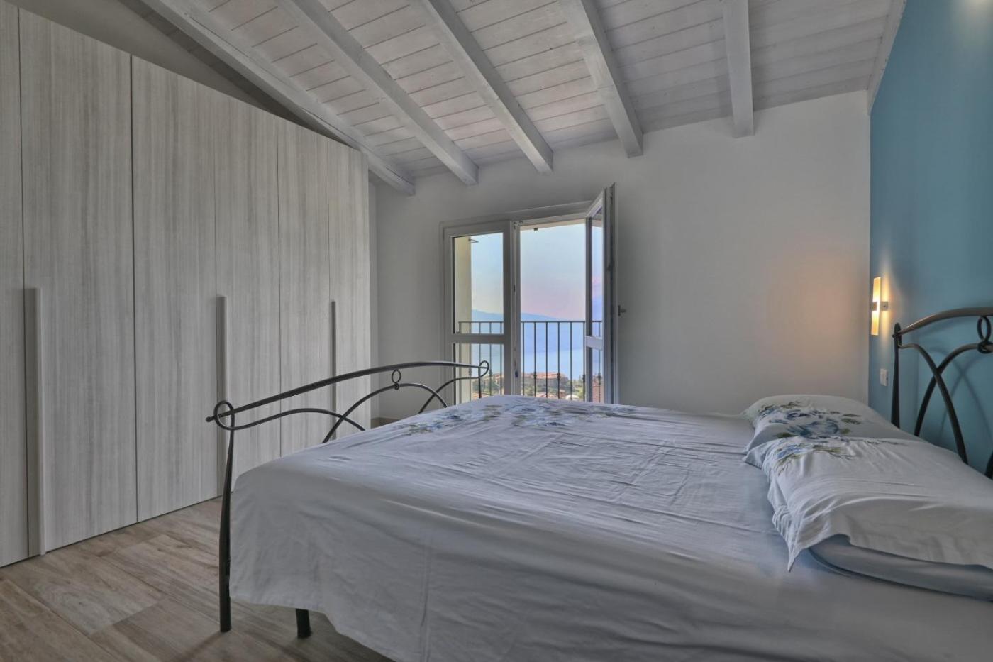 Villa with Private Pool photo 3