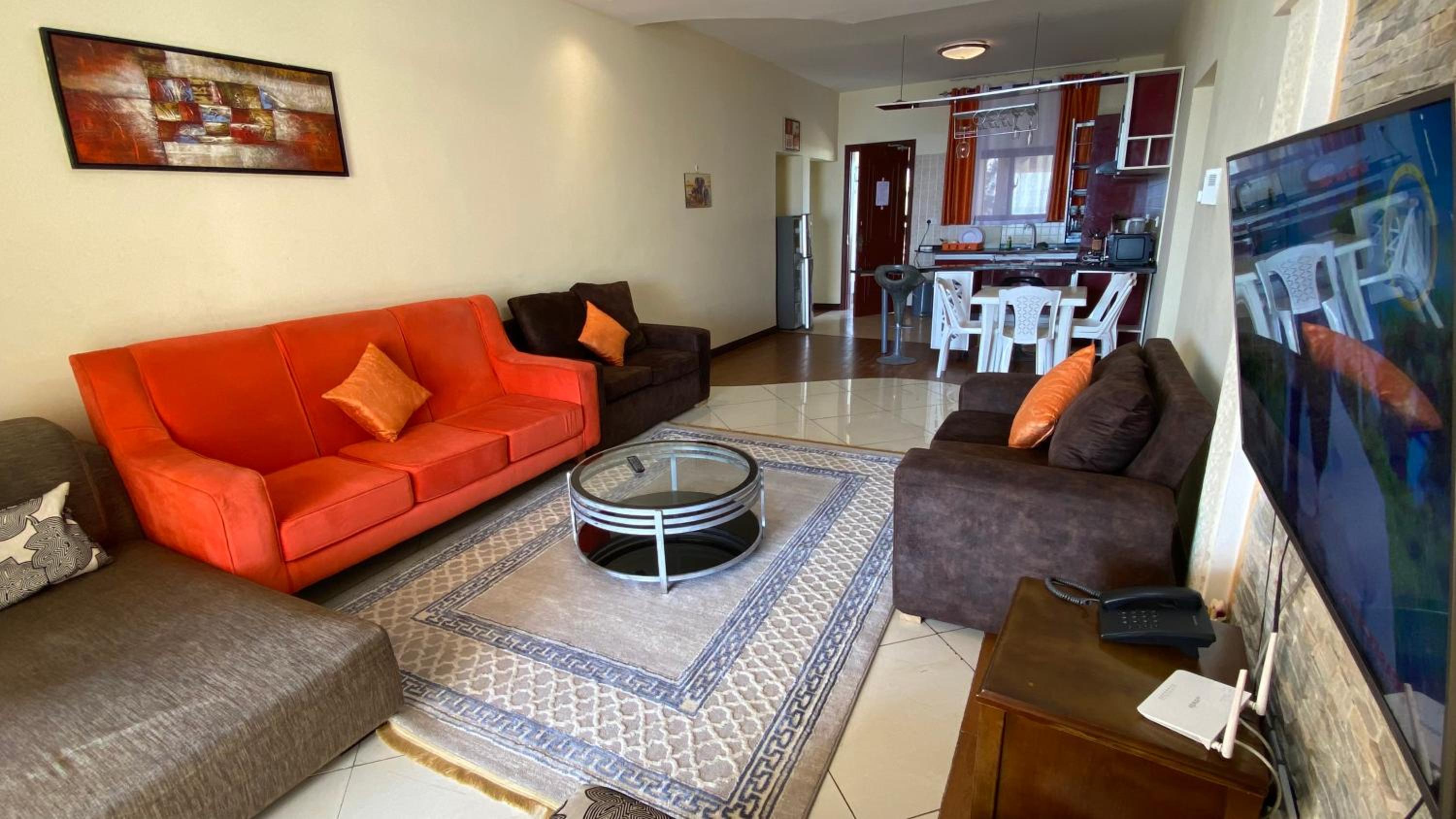 Two-Bedroom Apartment - Photo 5