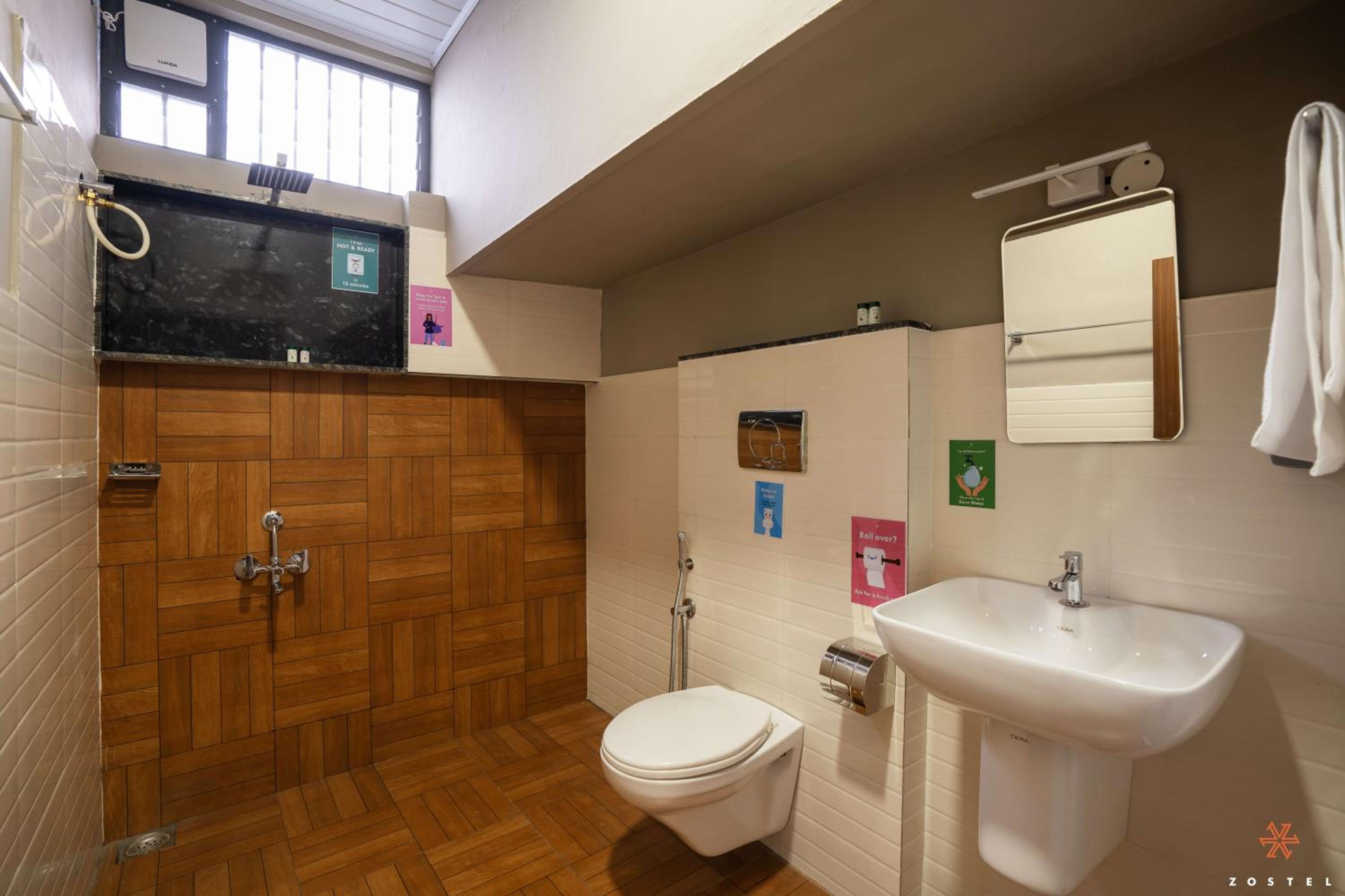 Deluxe Double Room - Photo 10