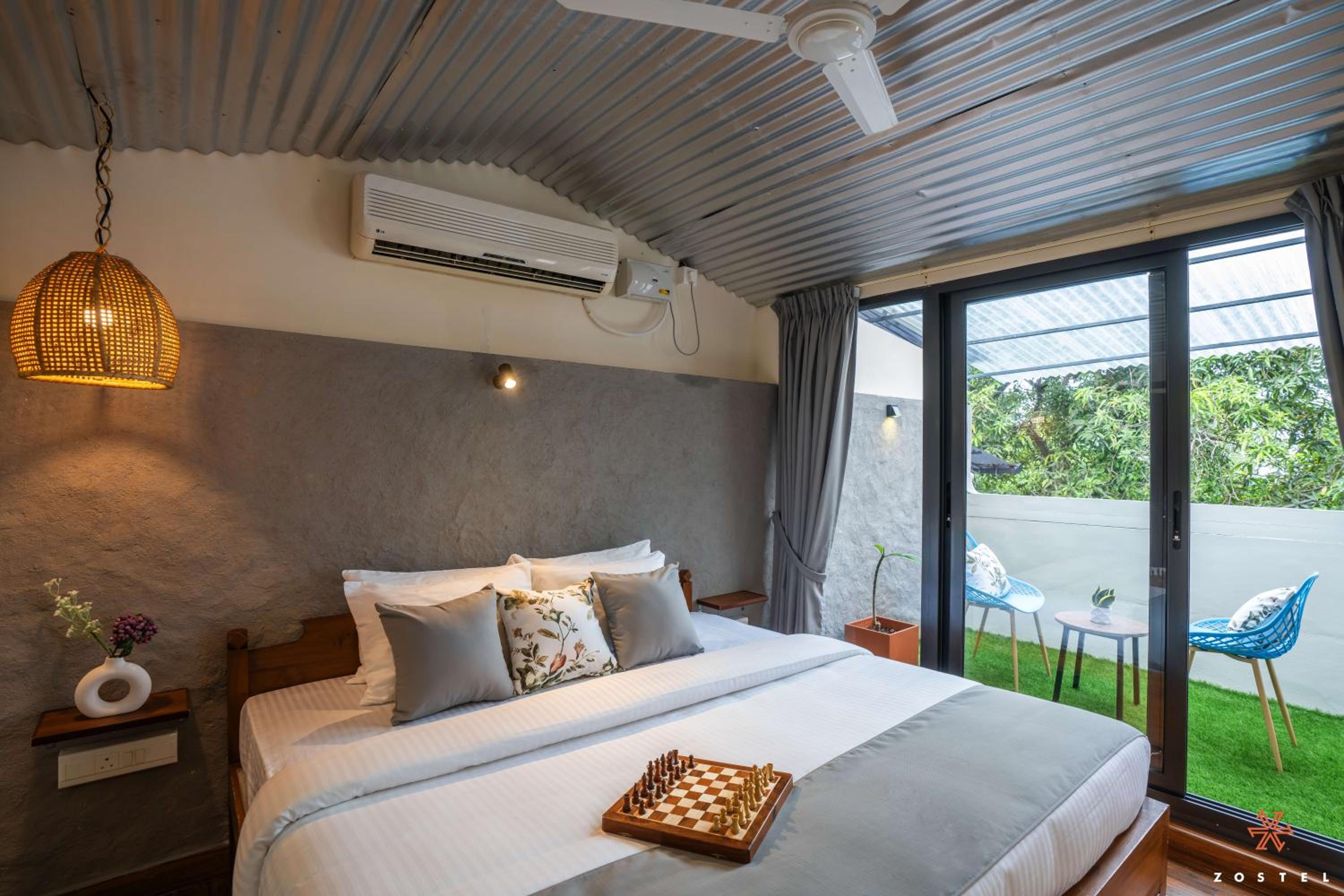 Deluxe Double Room - Photo 8