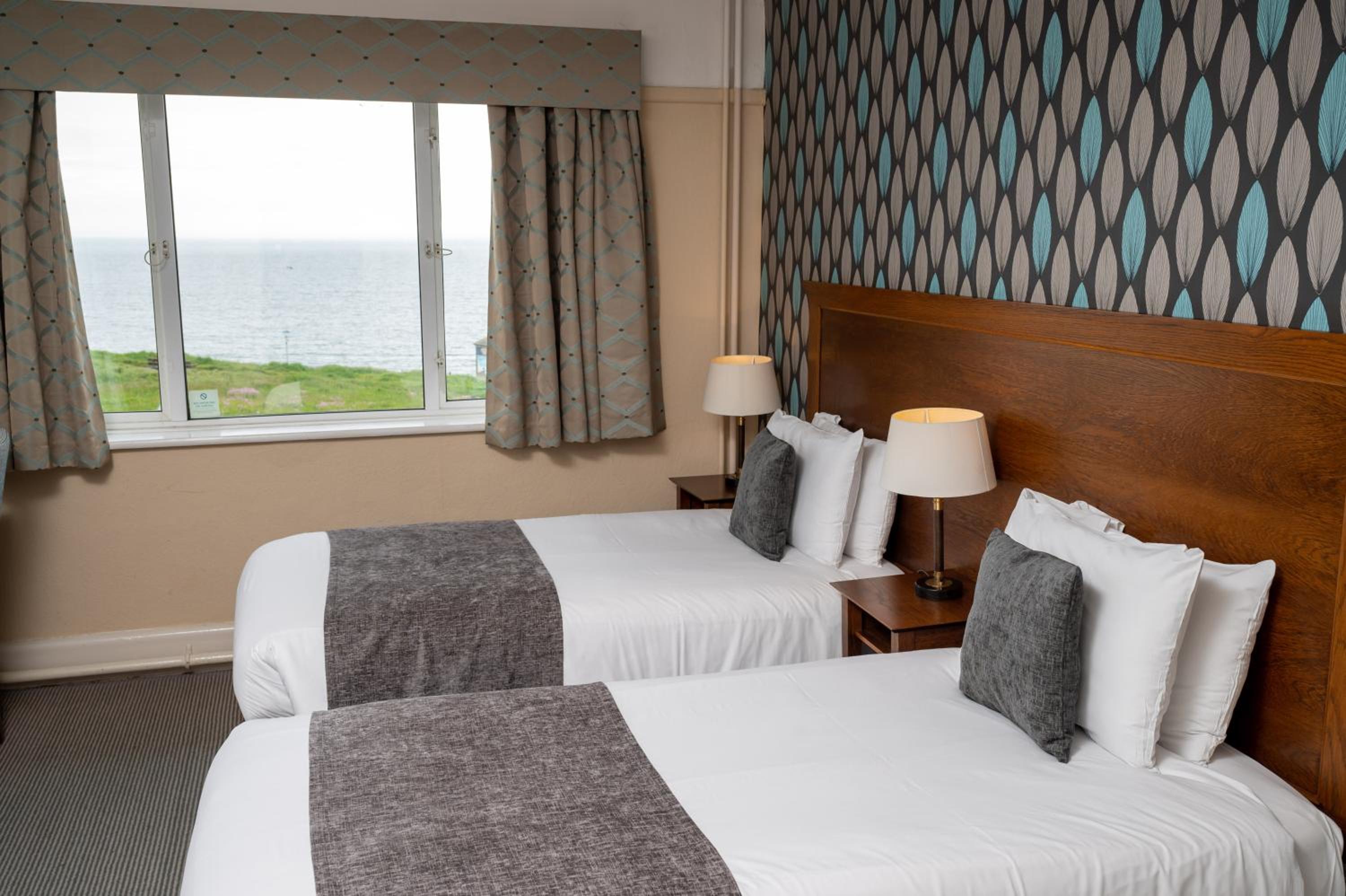 Twin Room with Sea View - Photo 1