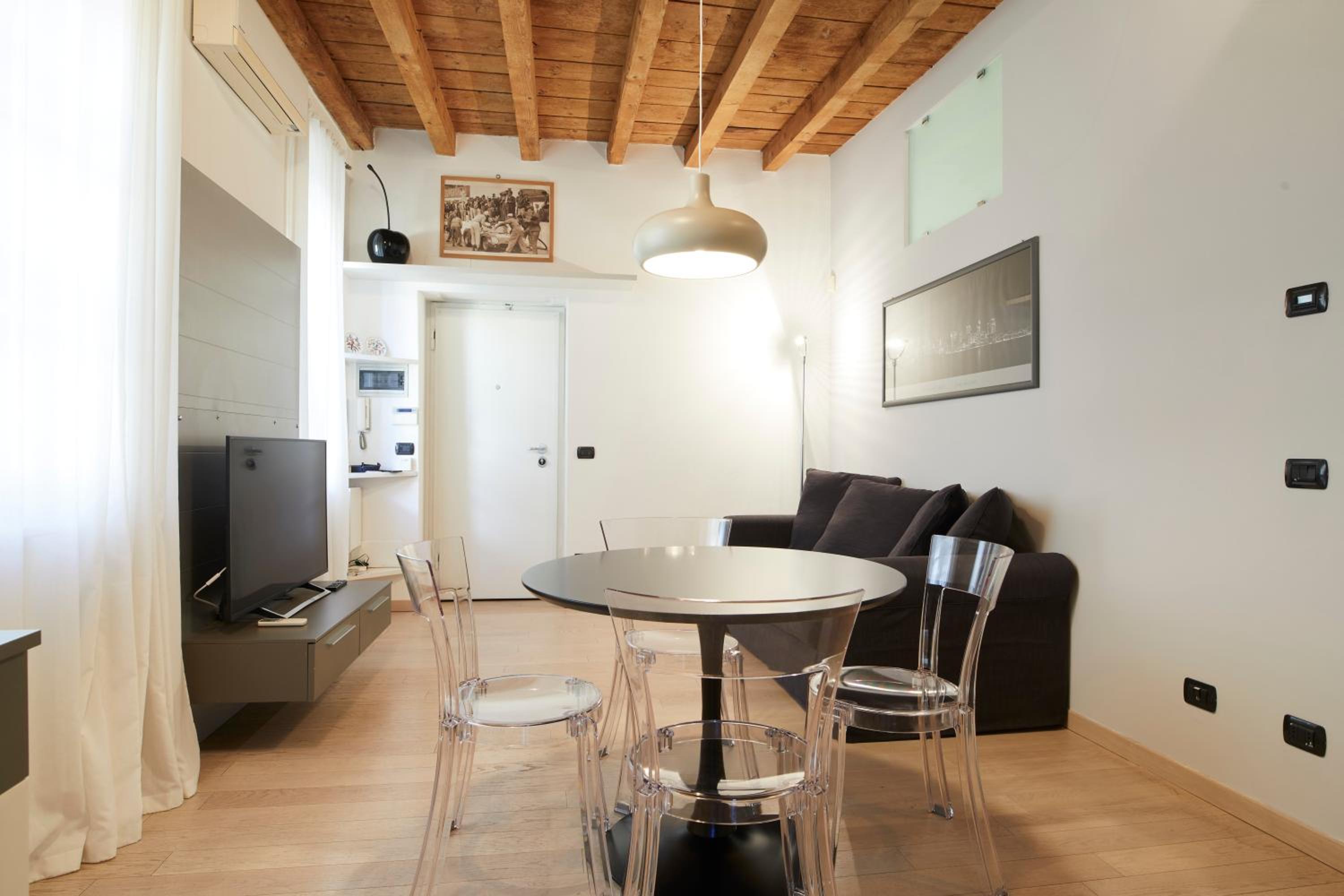 Apartment with Balcony