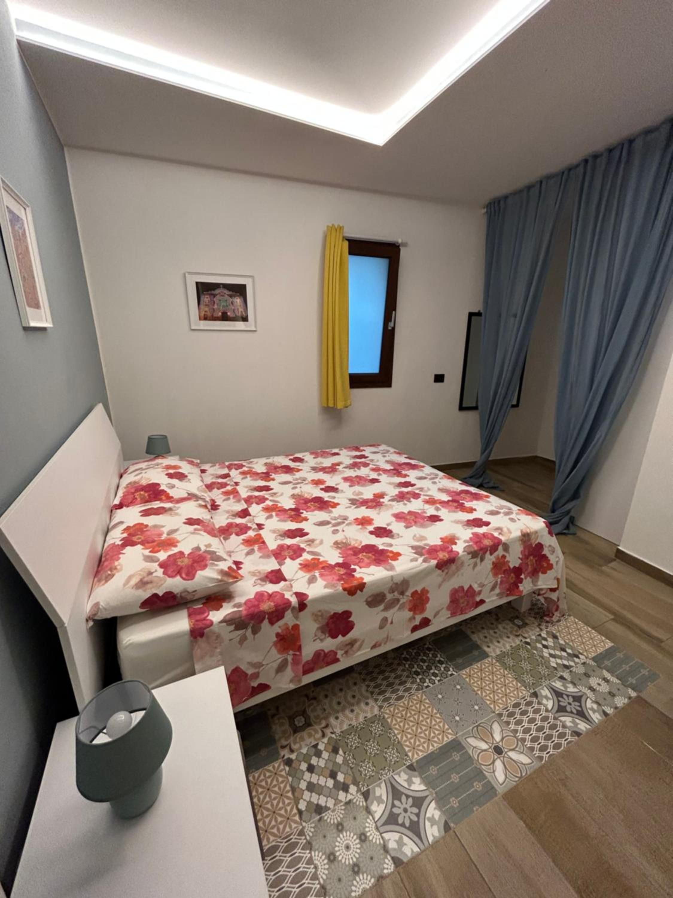 One-Bedroom House - Photo 9