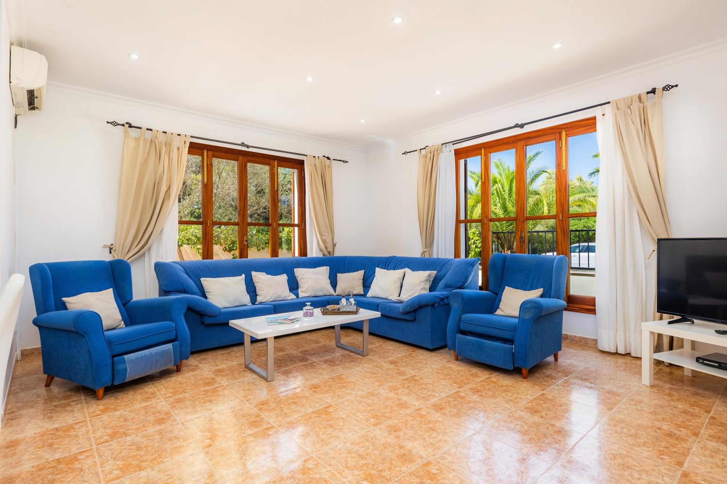 Villa con vistas al jardín