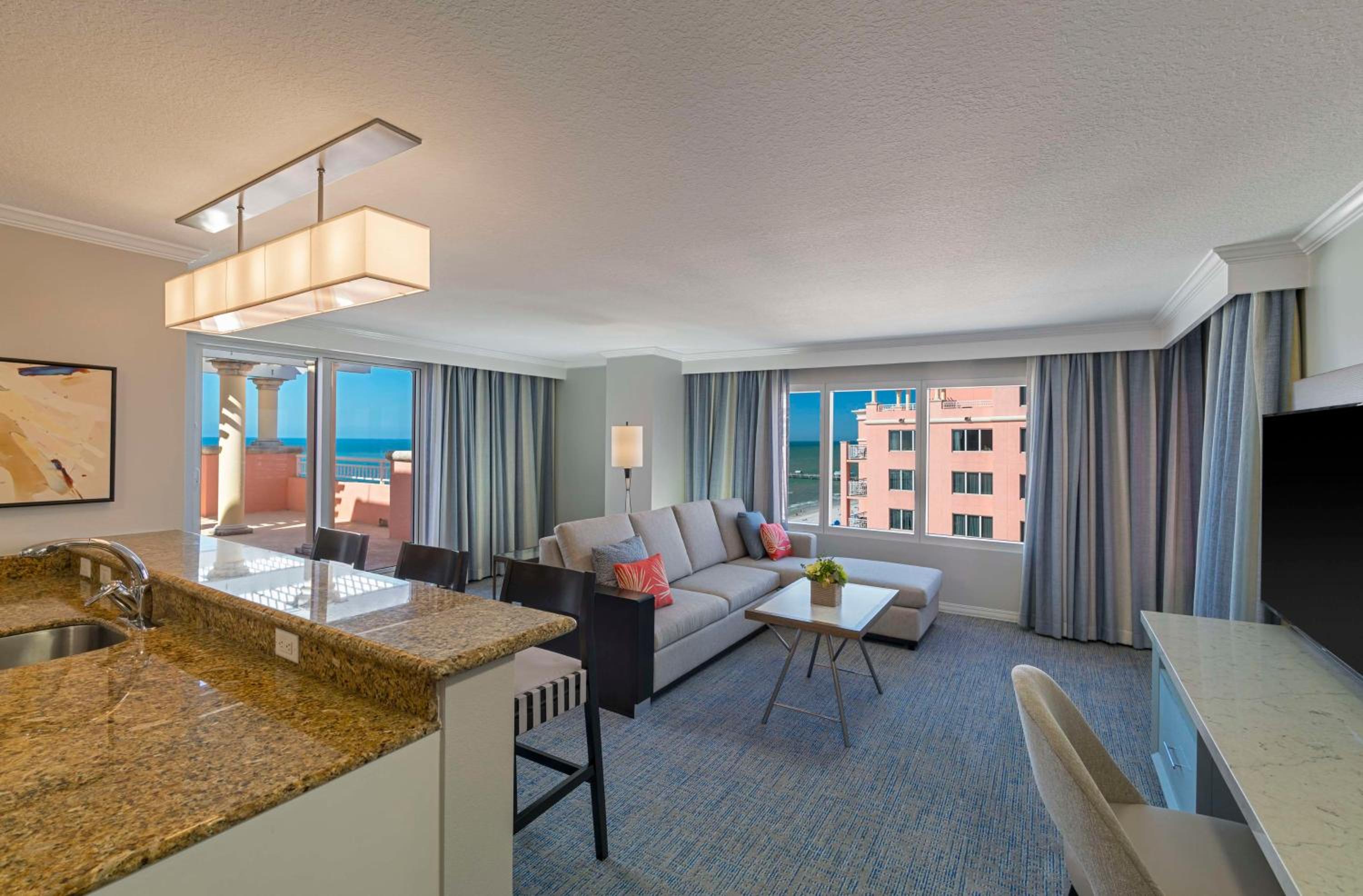 King Suite with Private Rooftop Terrace and Kitchen - Ocean View - Photo 3