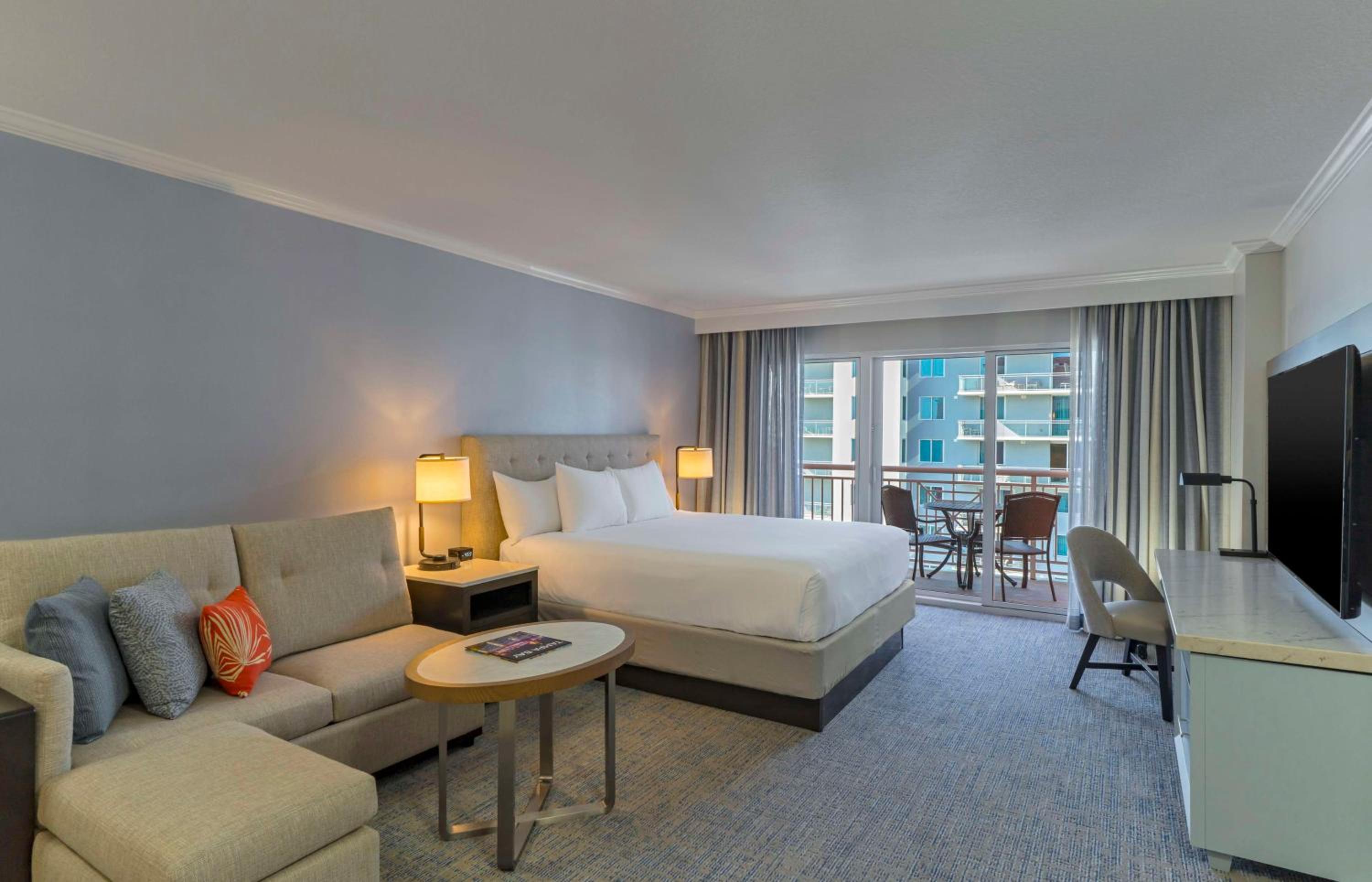 King Room with Partial Ocean View - Photo 4