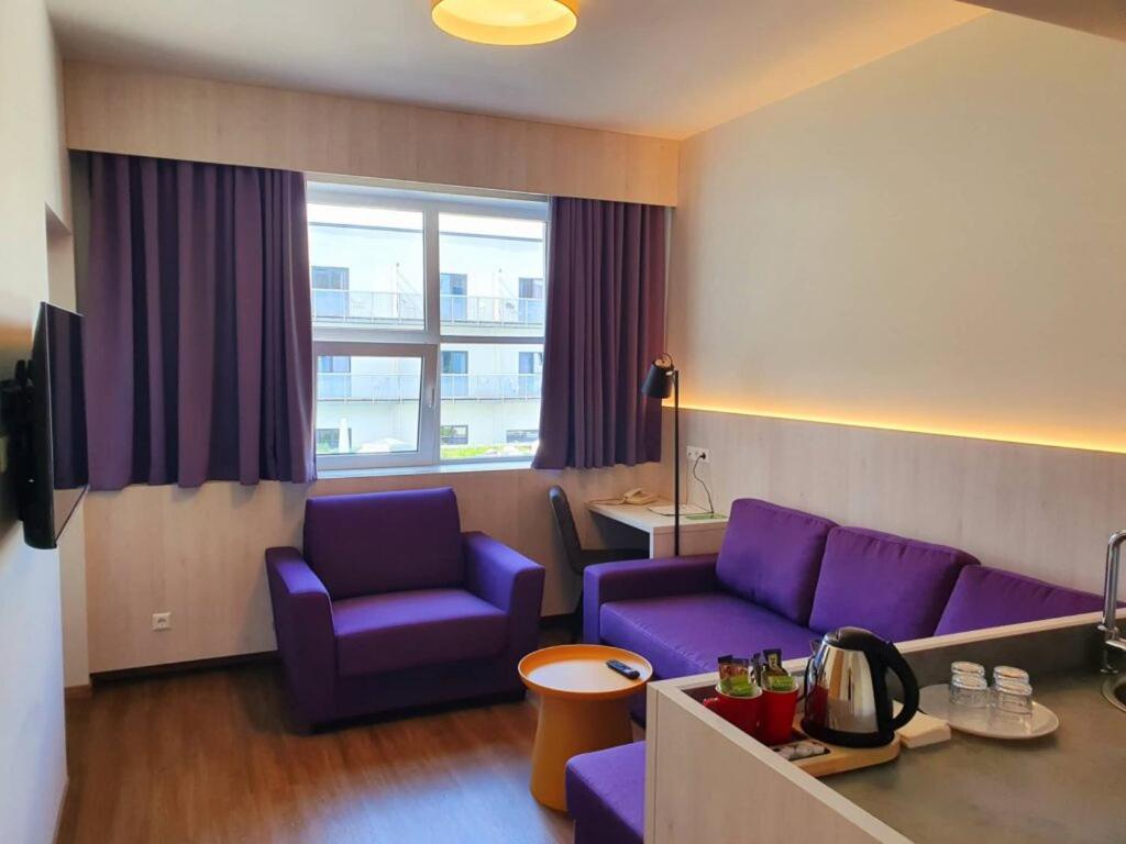 Standard Suite - Photo 4