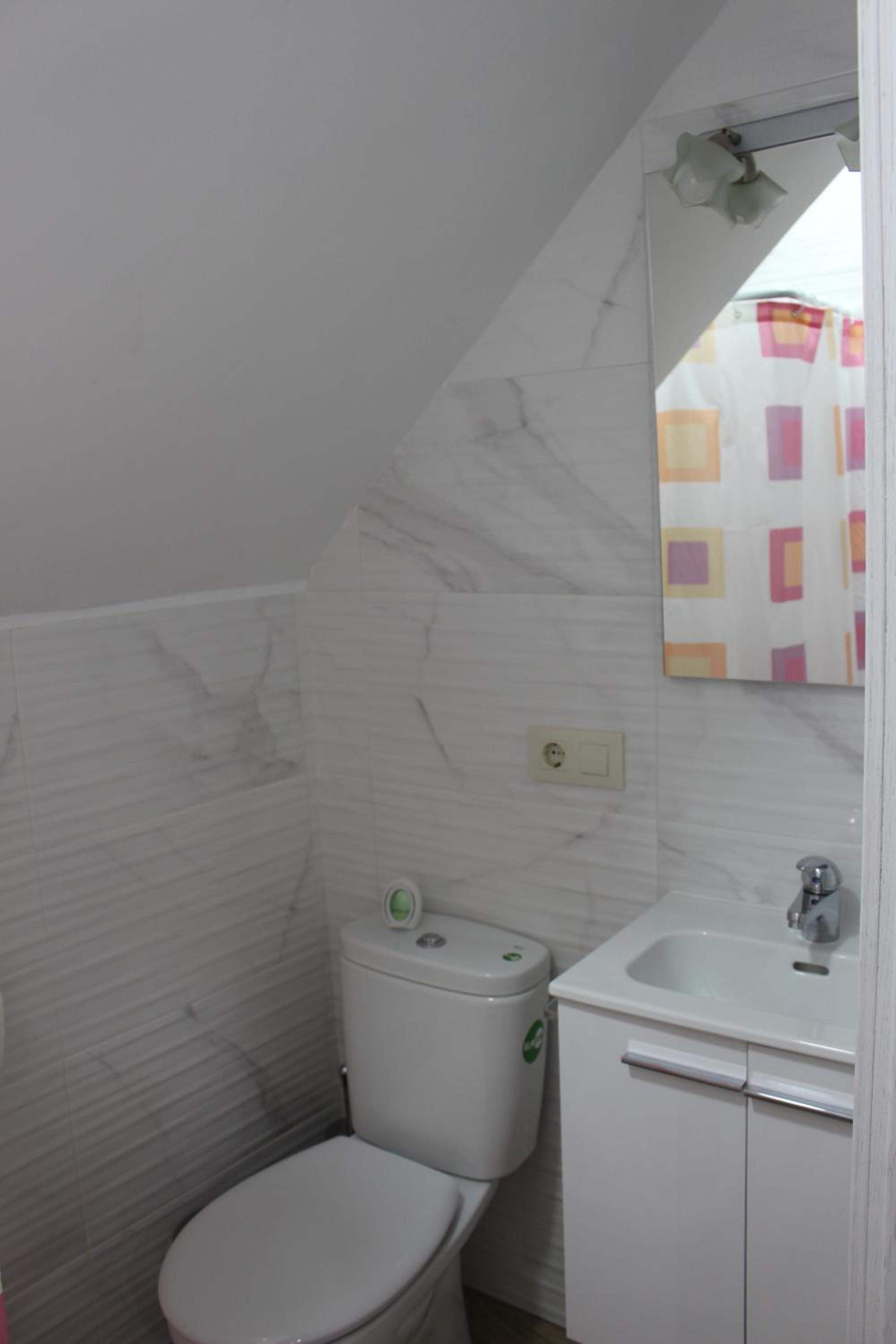 Four-Bedroom House photo 2