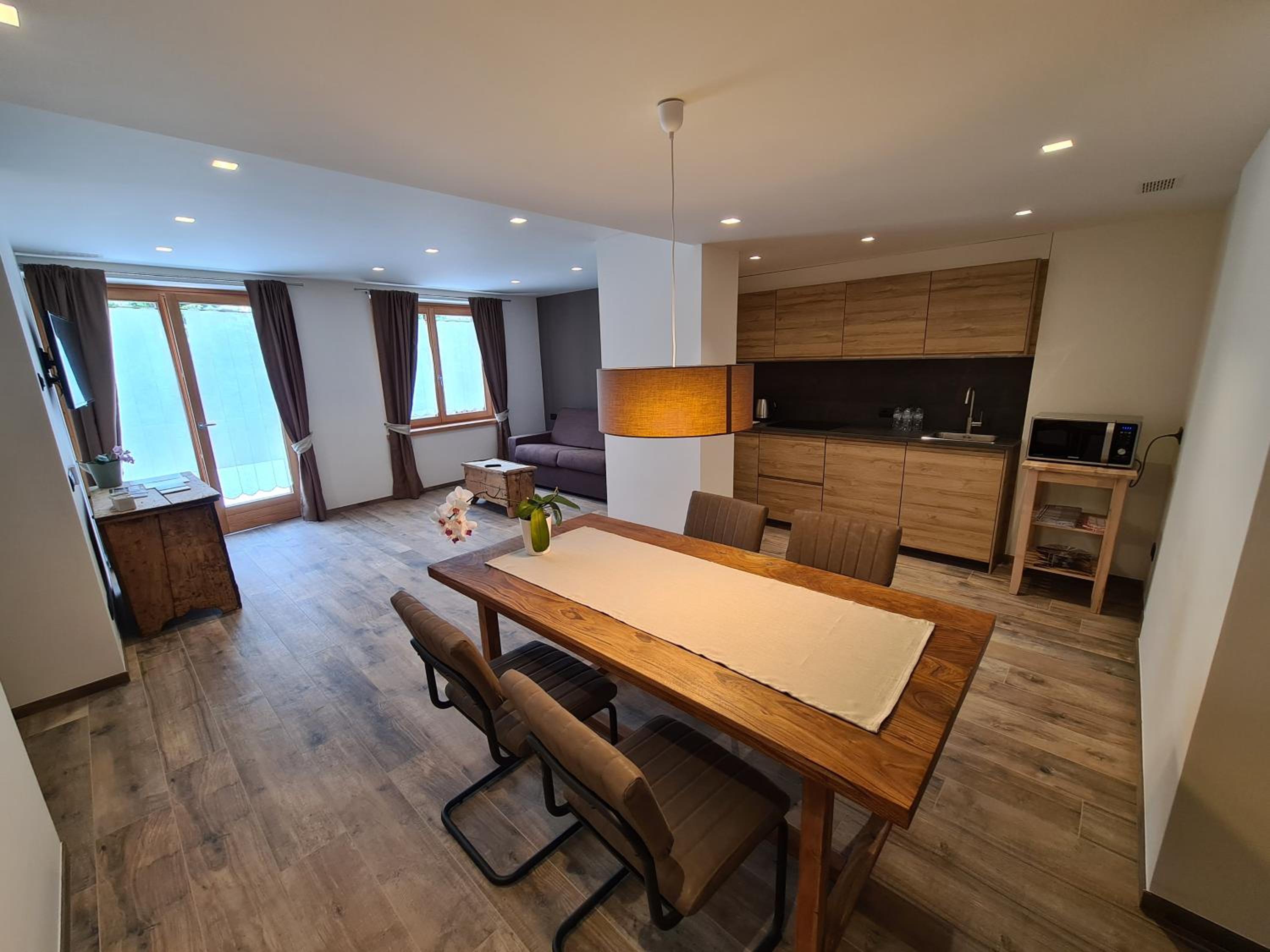 One-Bedroom House photo 1